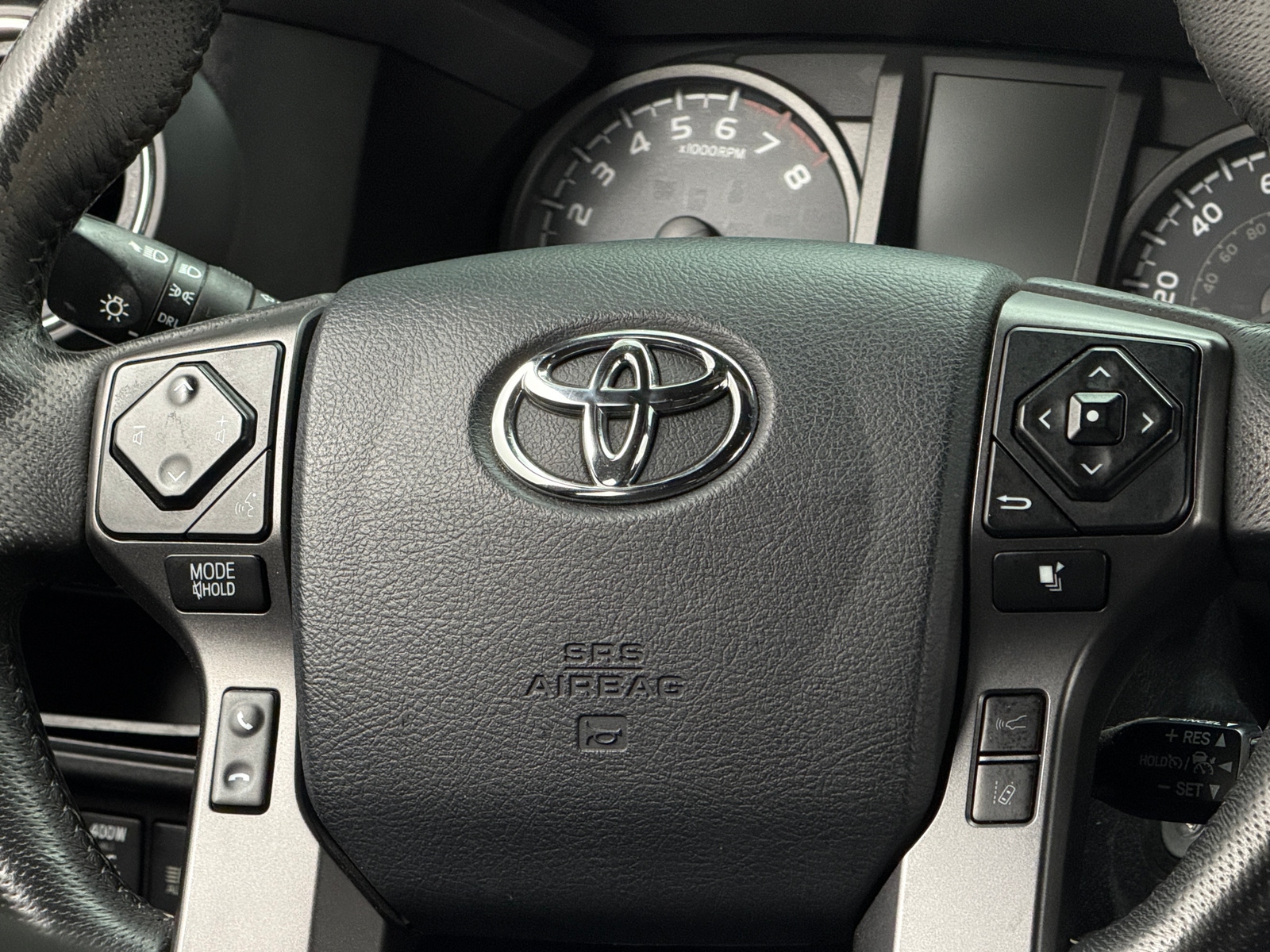 Thumbnail: 2019 Toyota Tacoma - 5