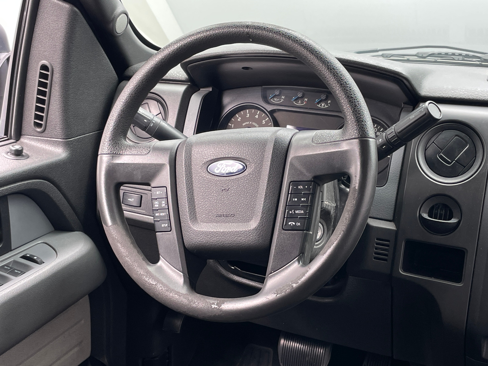 Thumbnail: 2014 Ford Econoline - 5