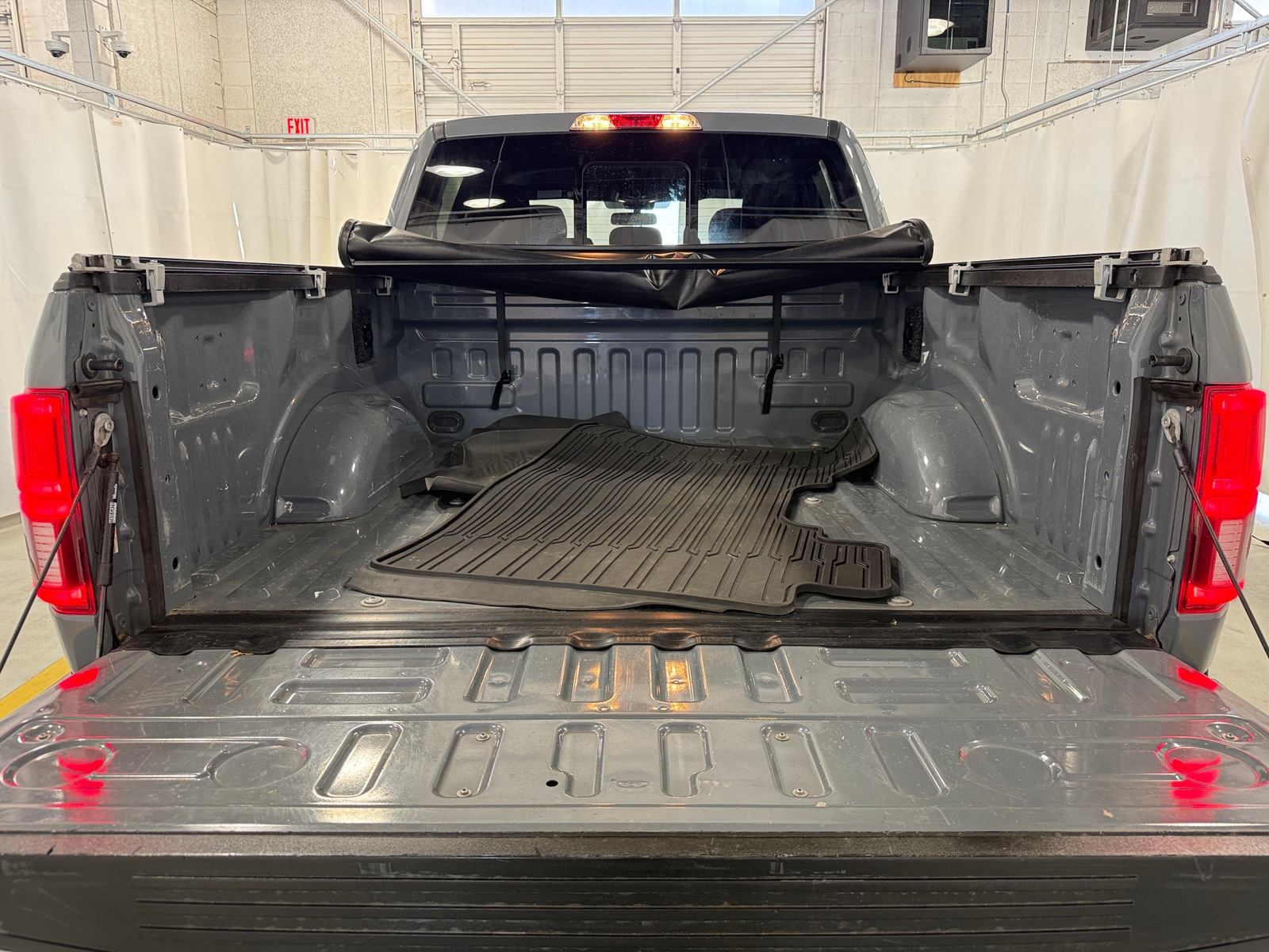 Thumbnail: 2019 Ford Econoline - 7