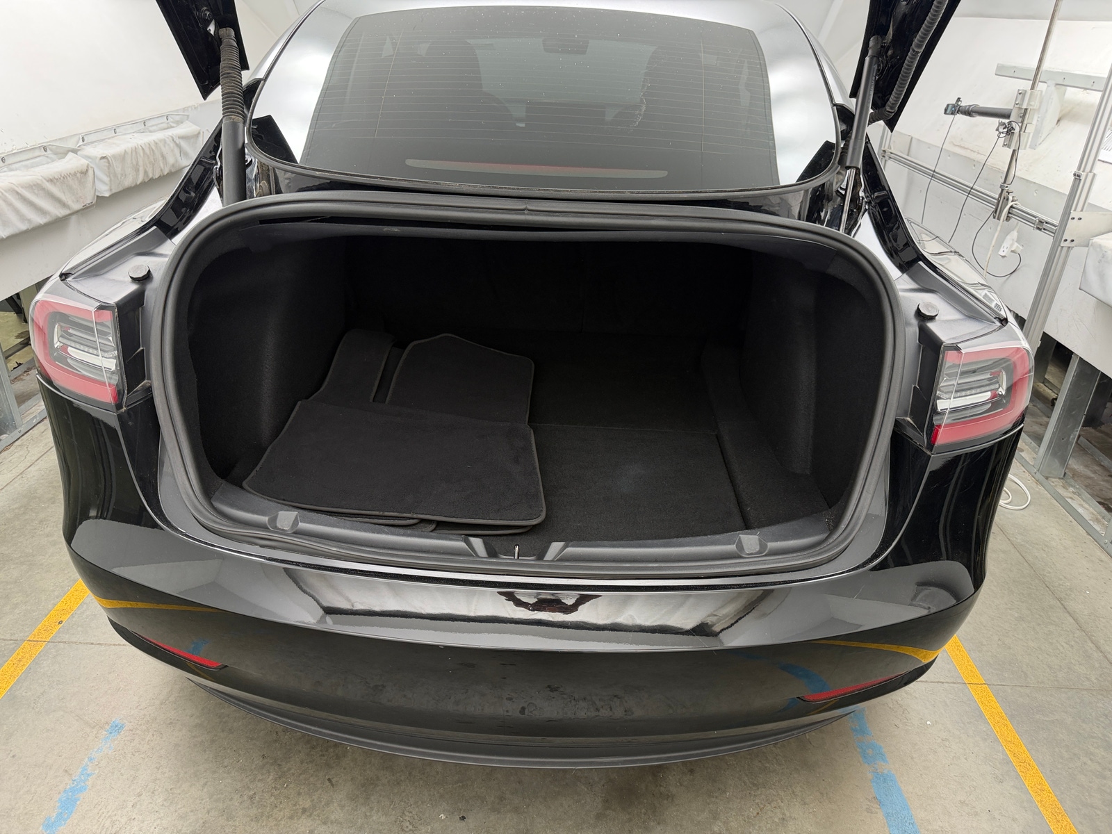 Thumbnail: 2023 Tesla Model 3 - 6