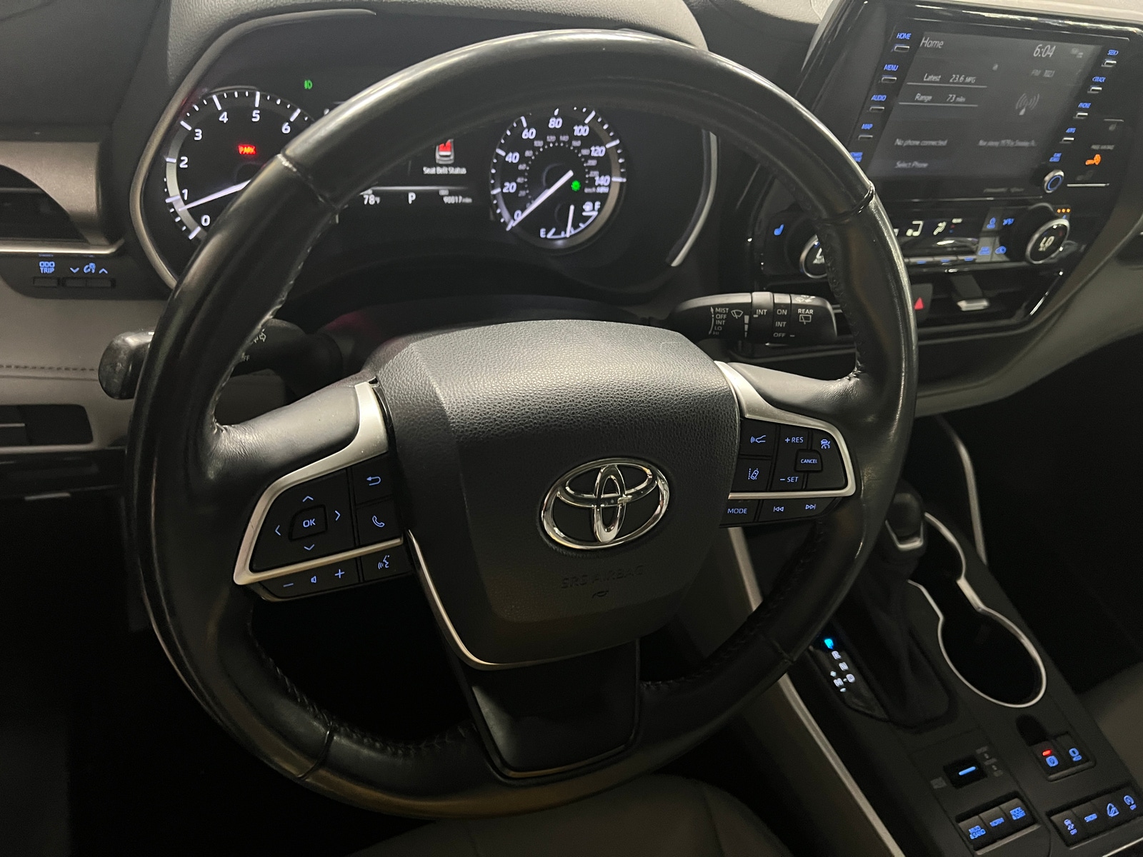 Thumbnail: 2022 Toyota Highlander - 4