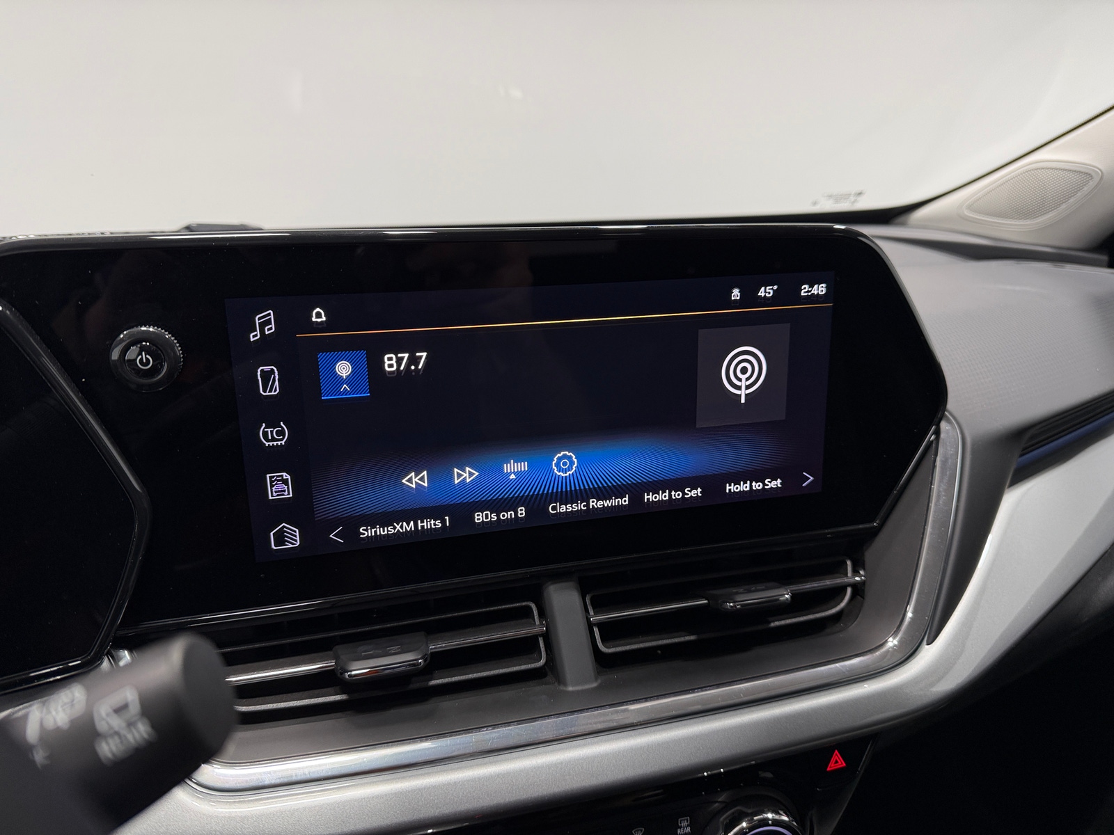 Thumbnail: 2025 Chevrolet Trax - 4