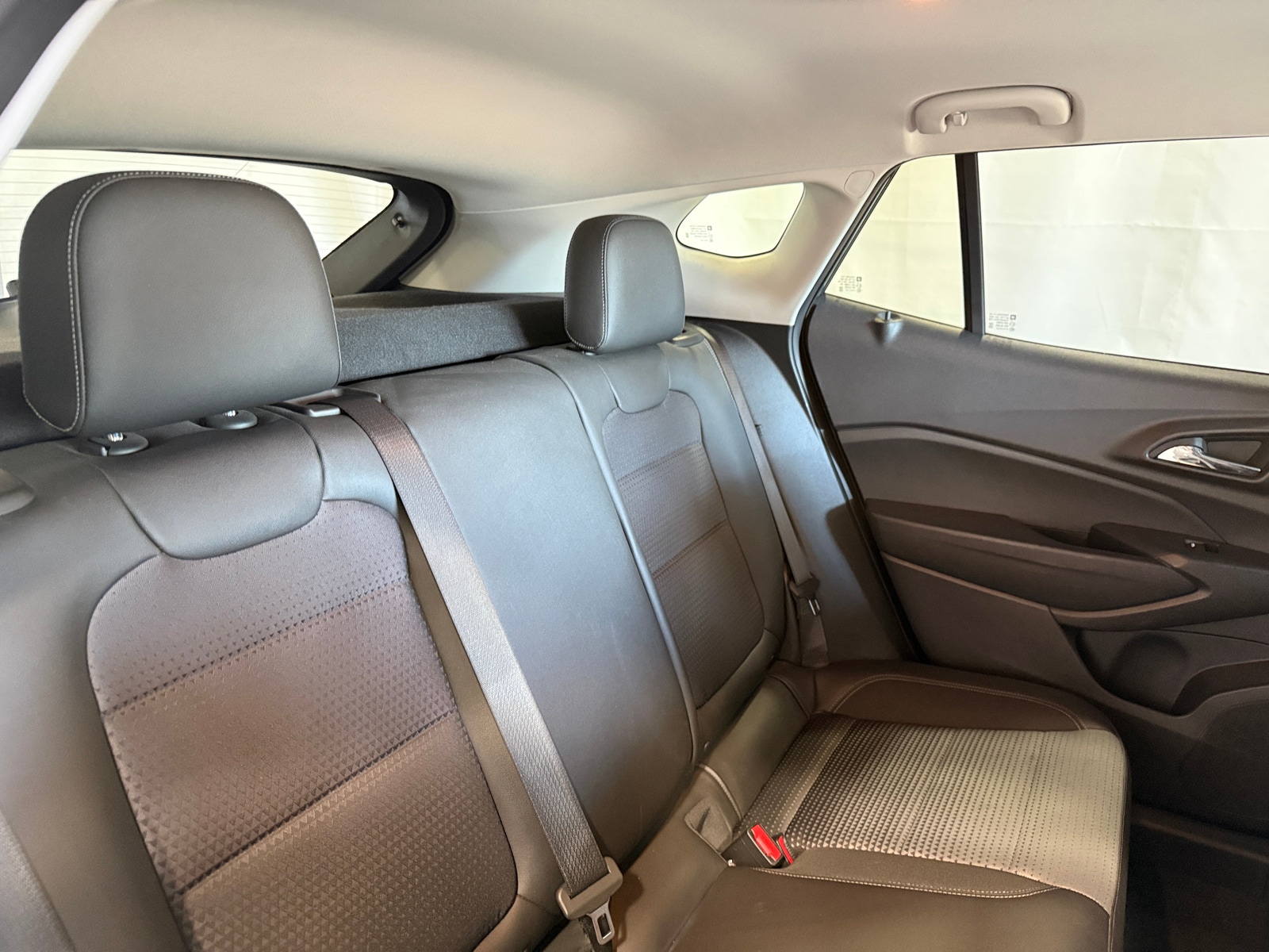 Thumbnail: 2025 Chevrolet Trax - 6