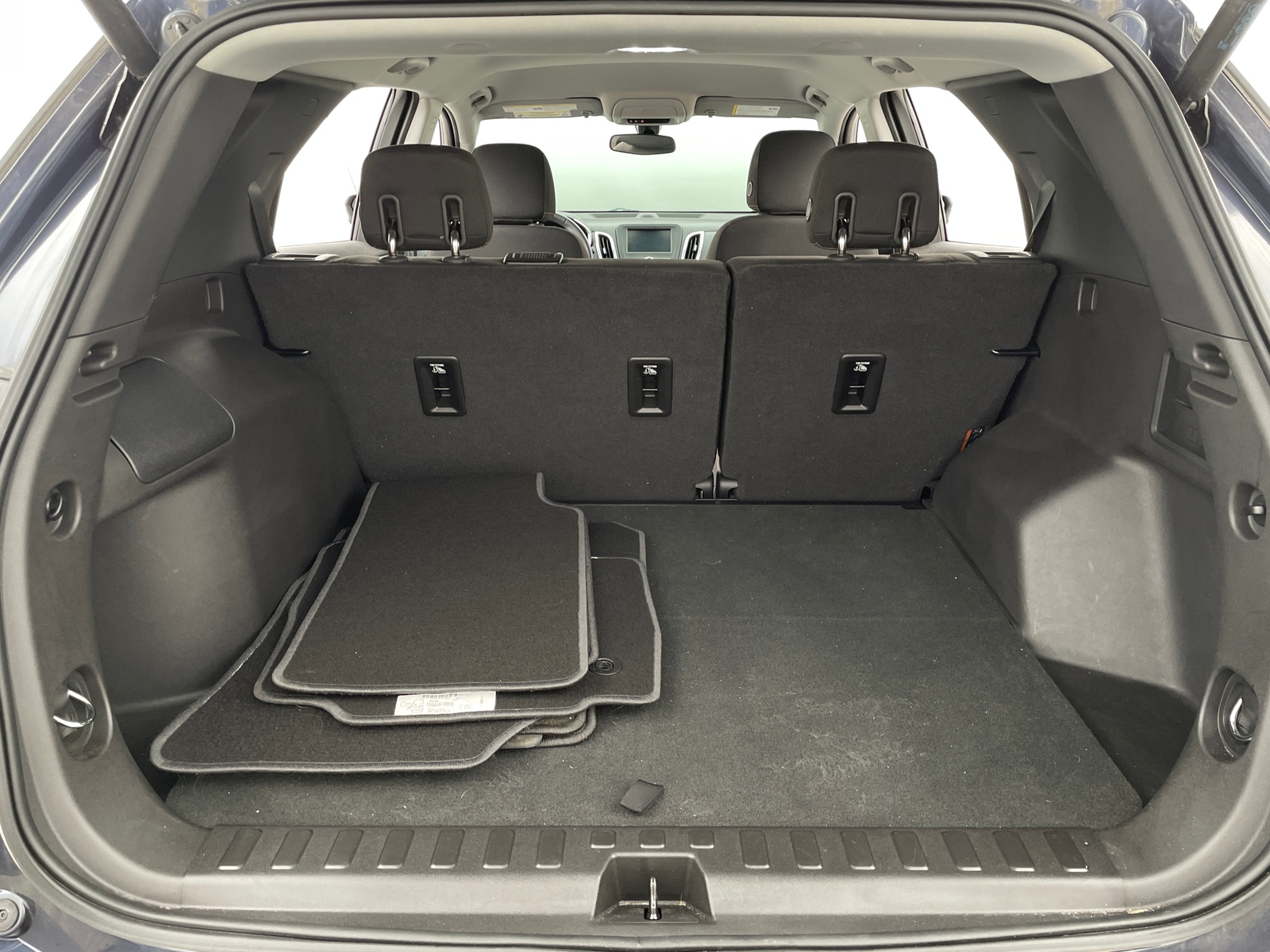 Thumbnail: 2018 Chevrolet Equinox - 7