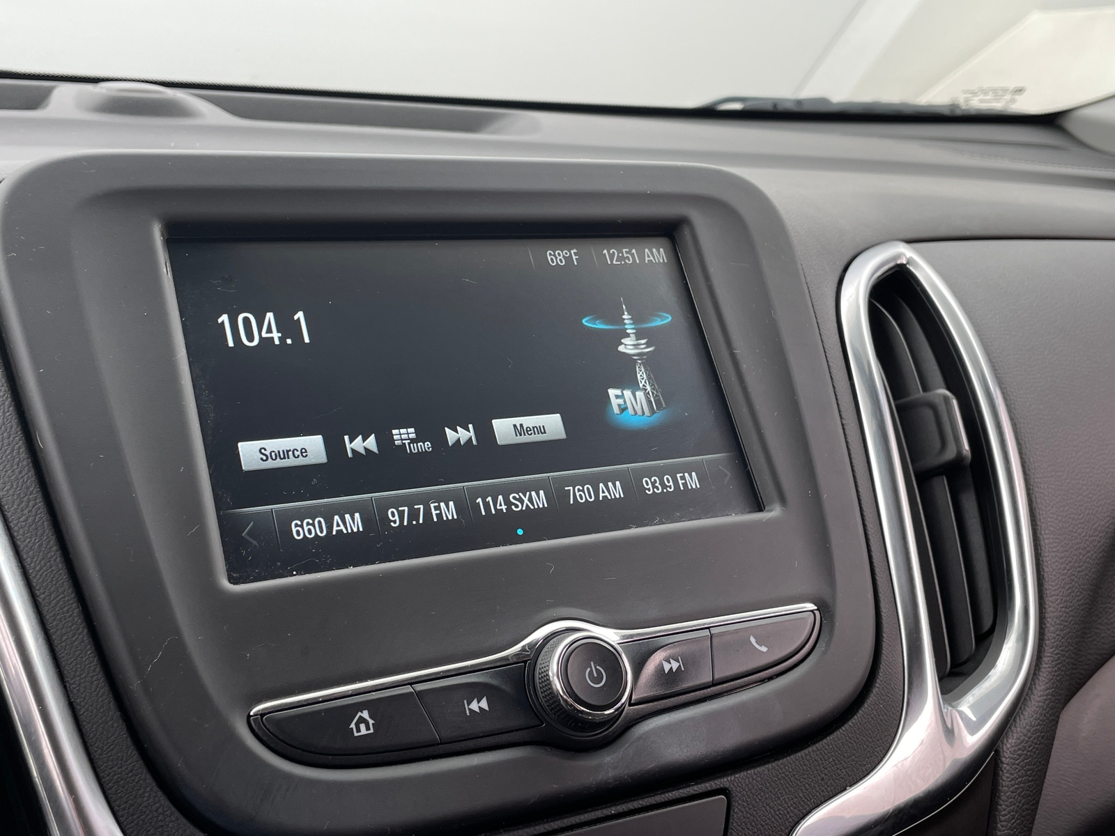 Thumbnail: 2018 Chevrolet Equinox - 4