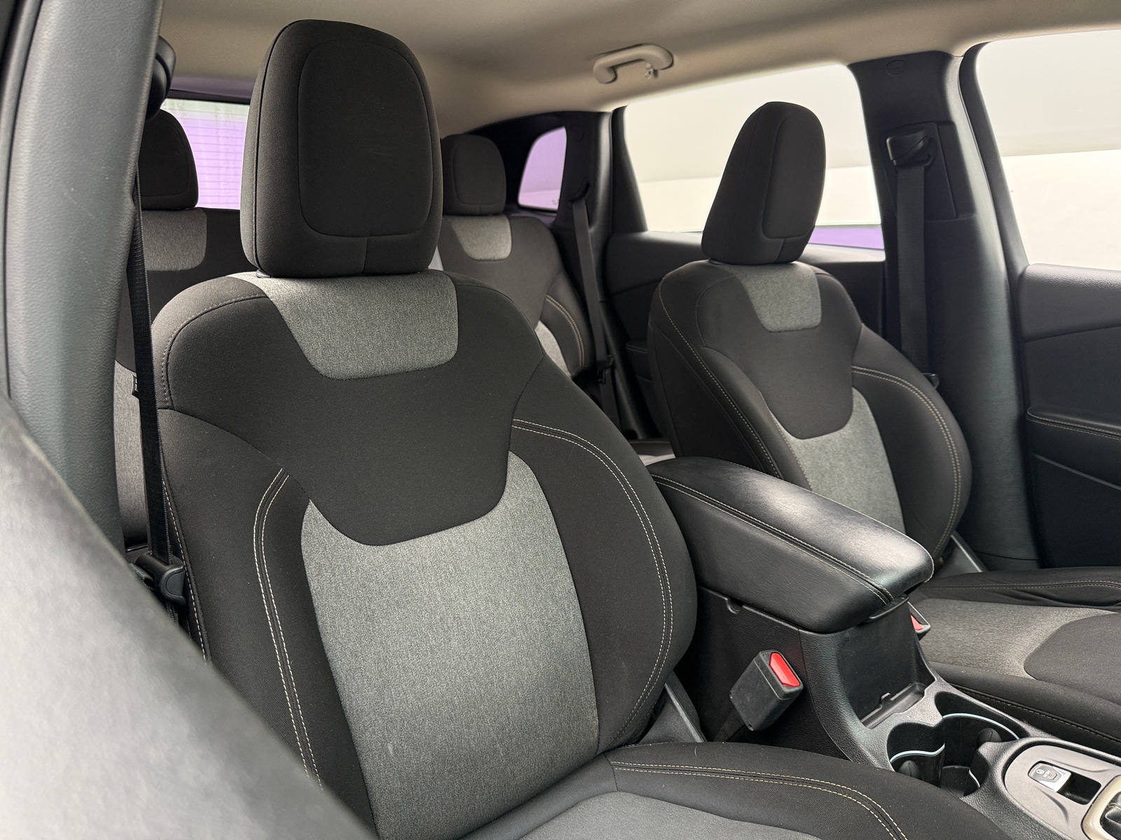 Thumbnail: 2017 Jeep Cherokee - 2