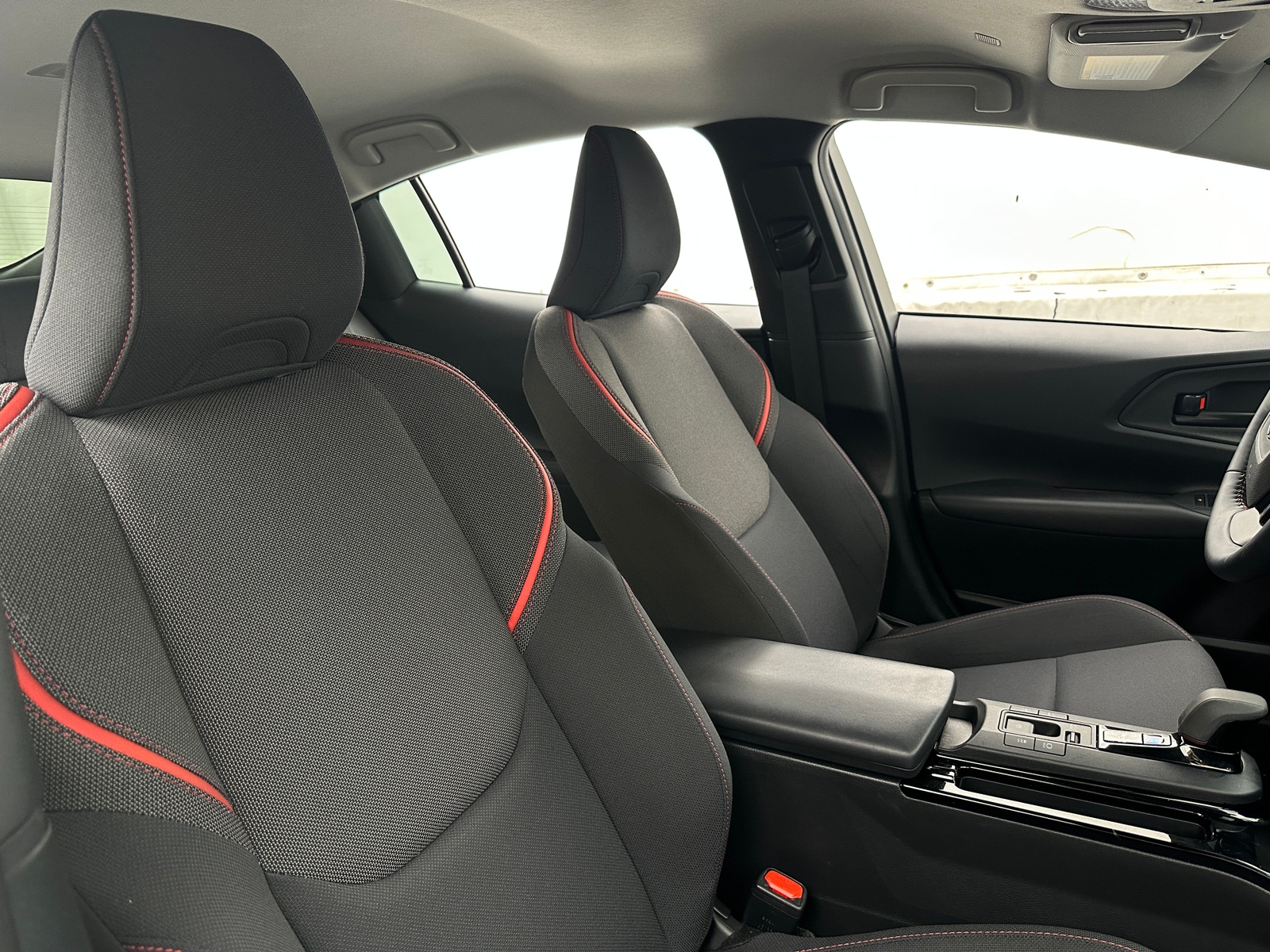 Thumbnail: 2025 Toyota Prius - 2