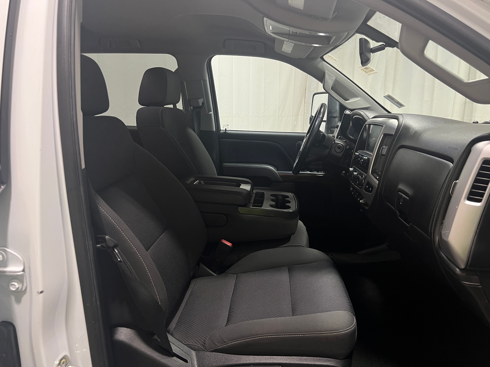 Thumbnail: 2018 GMC Sierra 2500 - 2