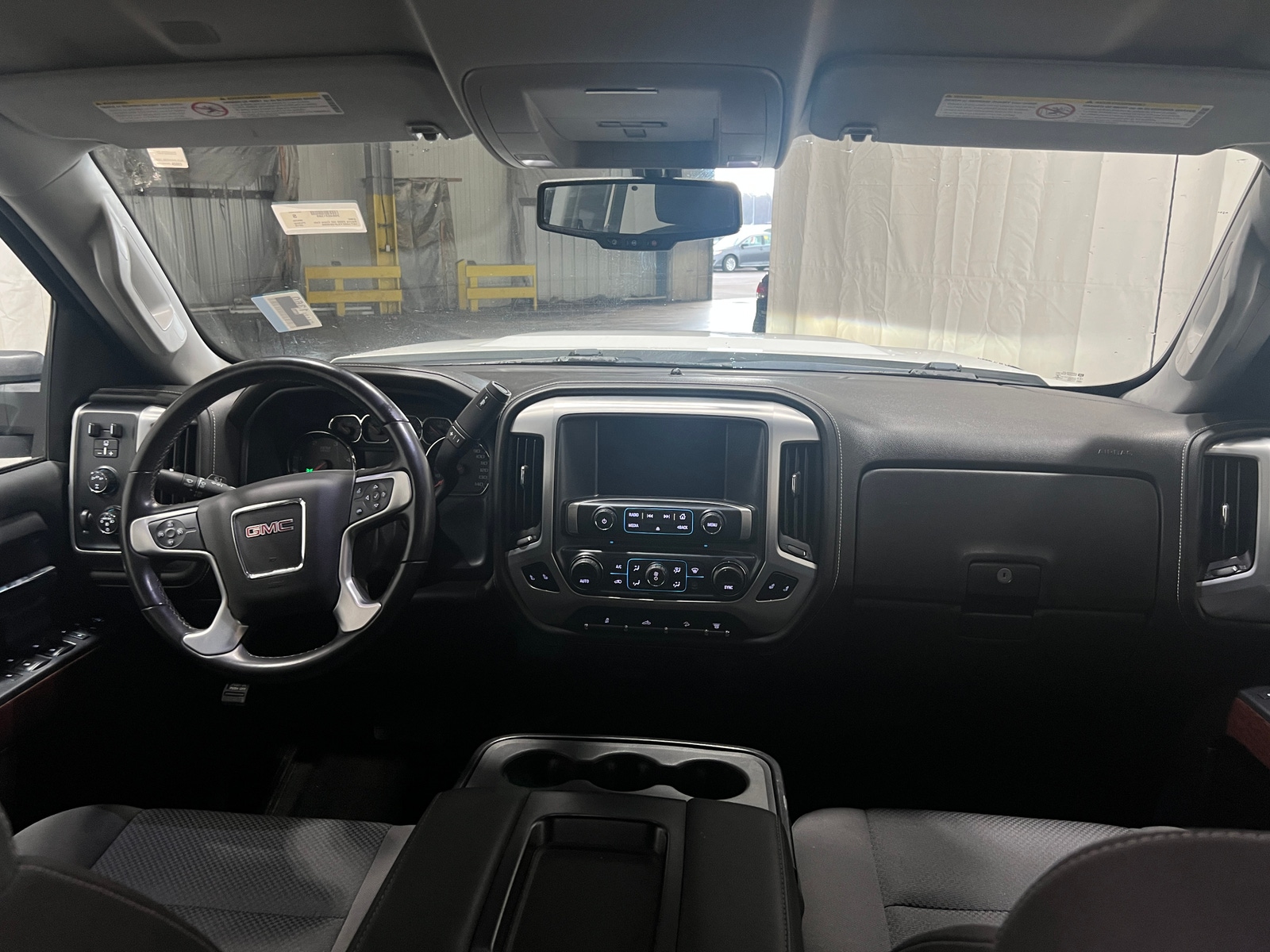 Thumbnail: 2018 GMC Sierra 2500 - 3