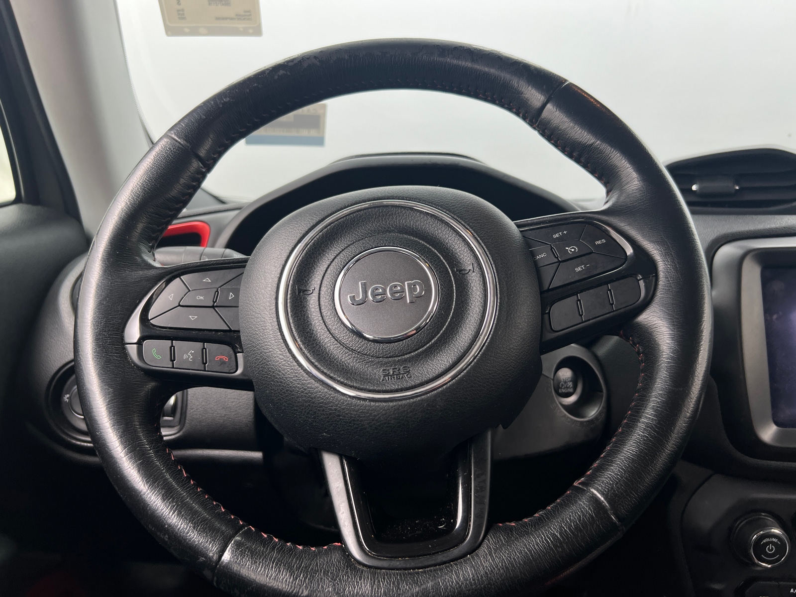 Thumbnail: 2022 Jeep Renegade - 4