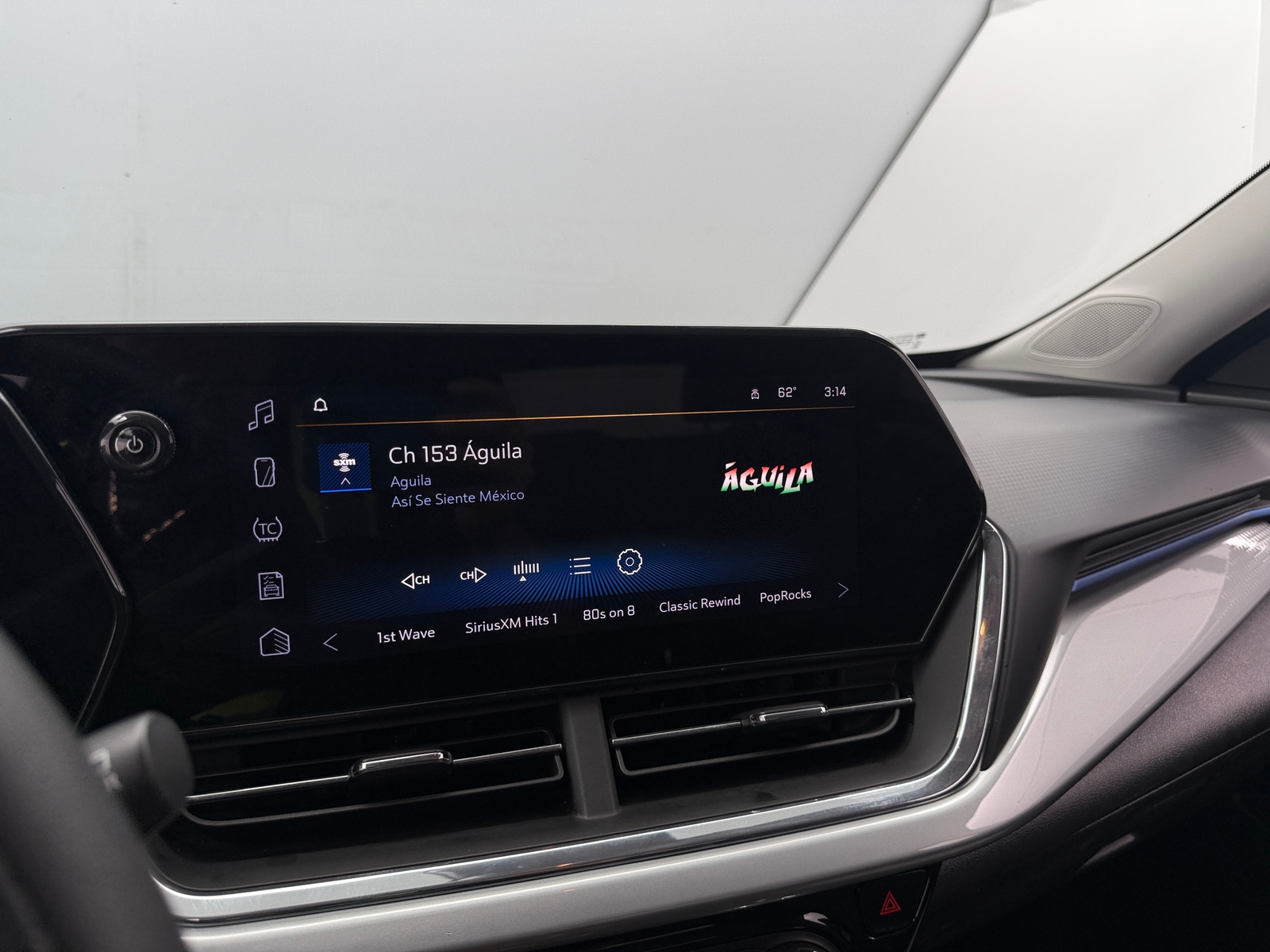 Thumbnail: 2025 Chevrolet Trax - 4