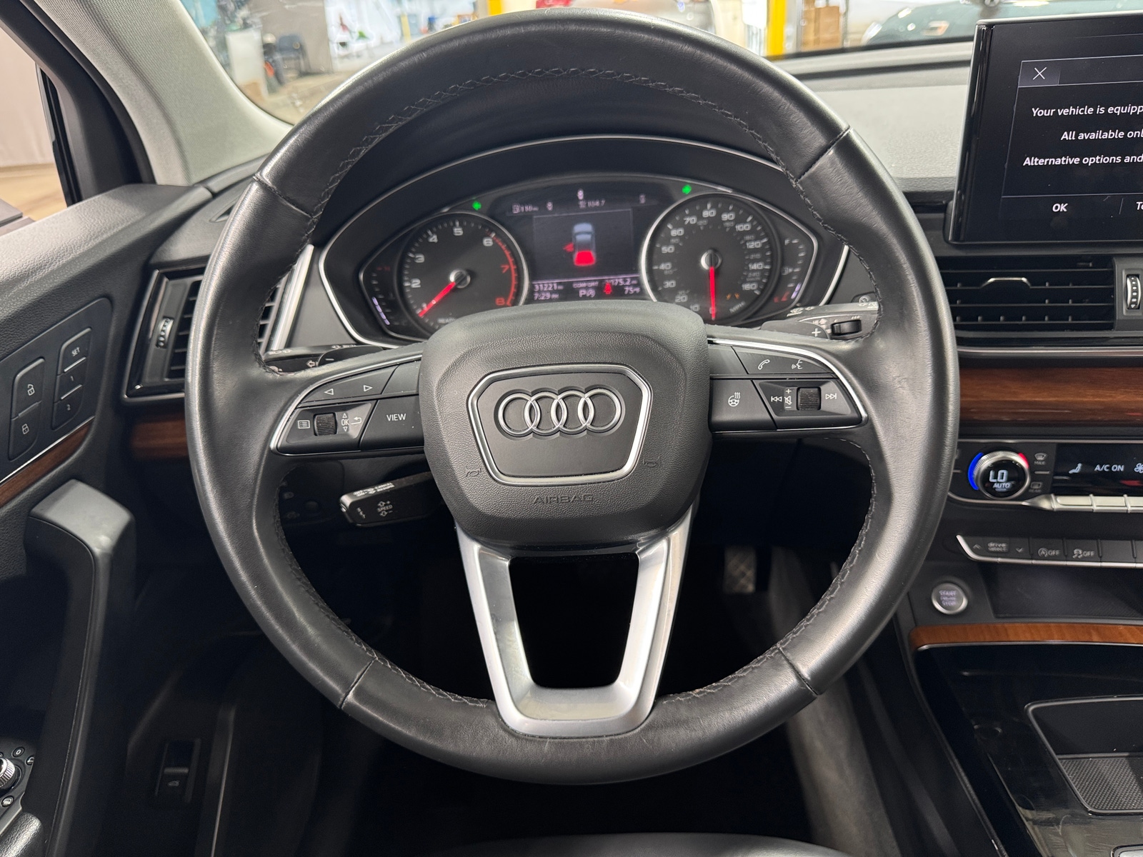 Thumbnail: 2021 Audi Q5 - 4