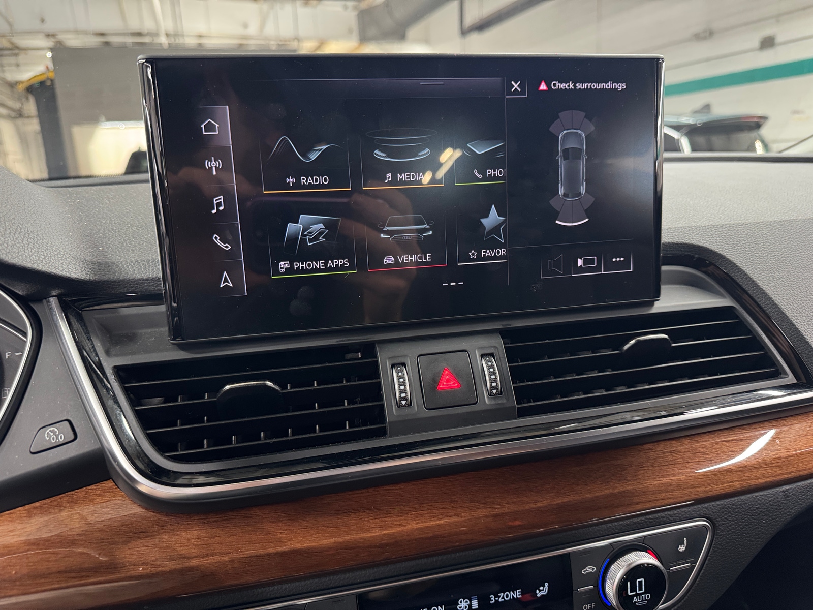 Thumbnail: 2021 Audi Q5 - 3