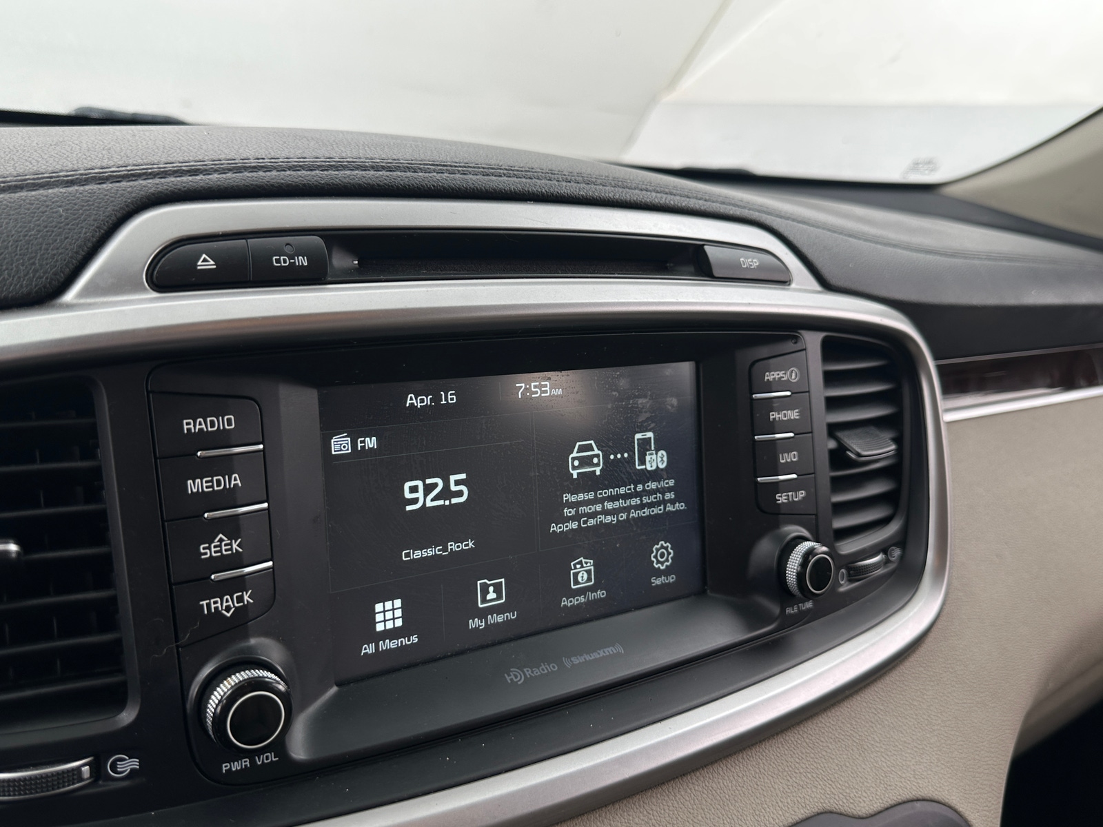 Thumbnail: 2018 Kia Sorento - 4