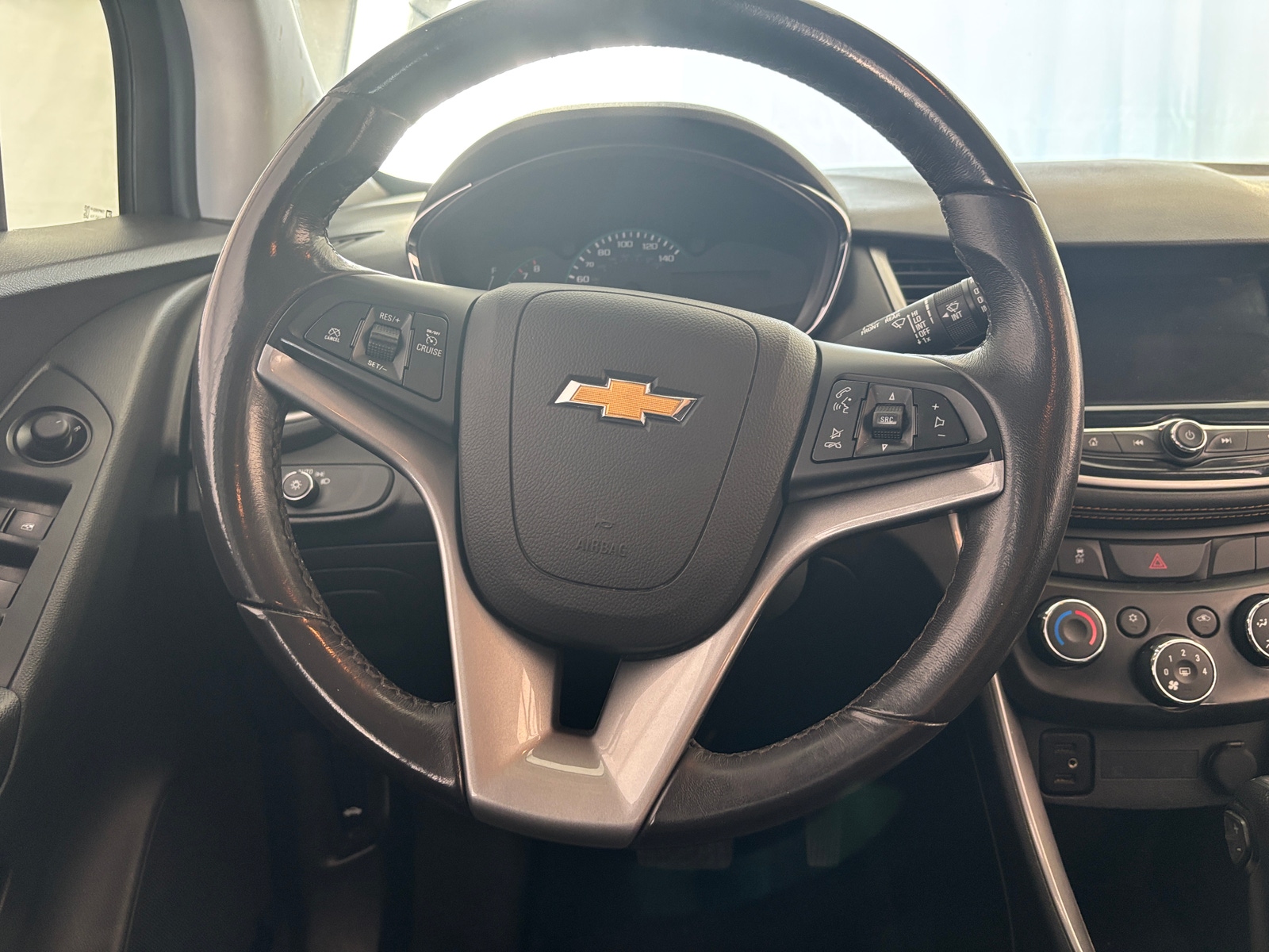 Thumbnail: 2021 Chevrolet Trax - 5