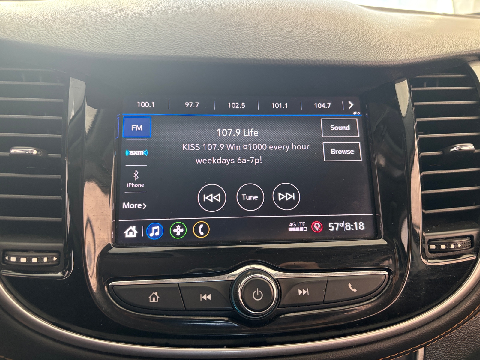 Thumbnail: 2021 Chevrolet Trax - 4