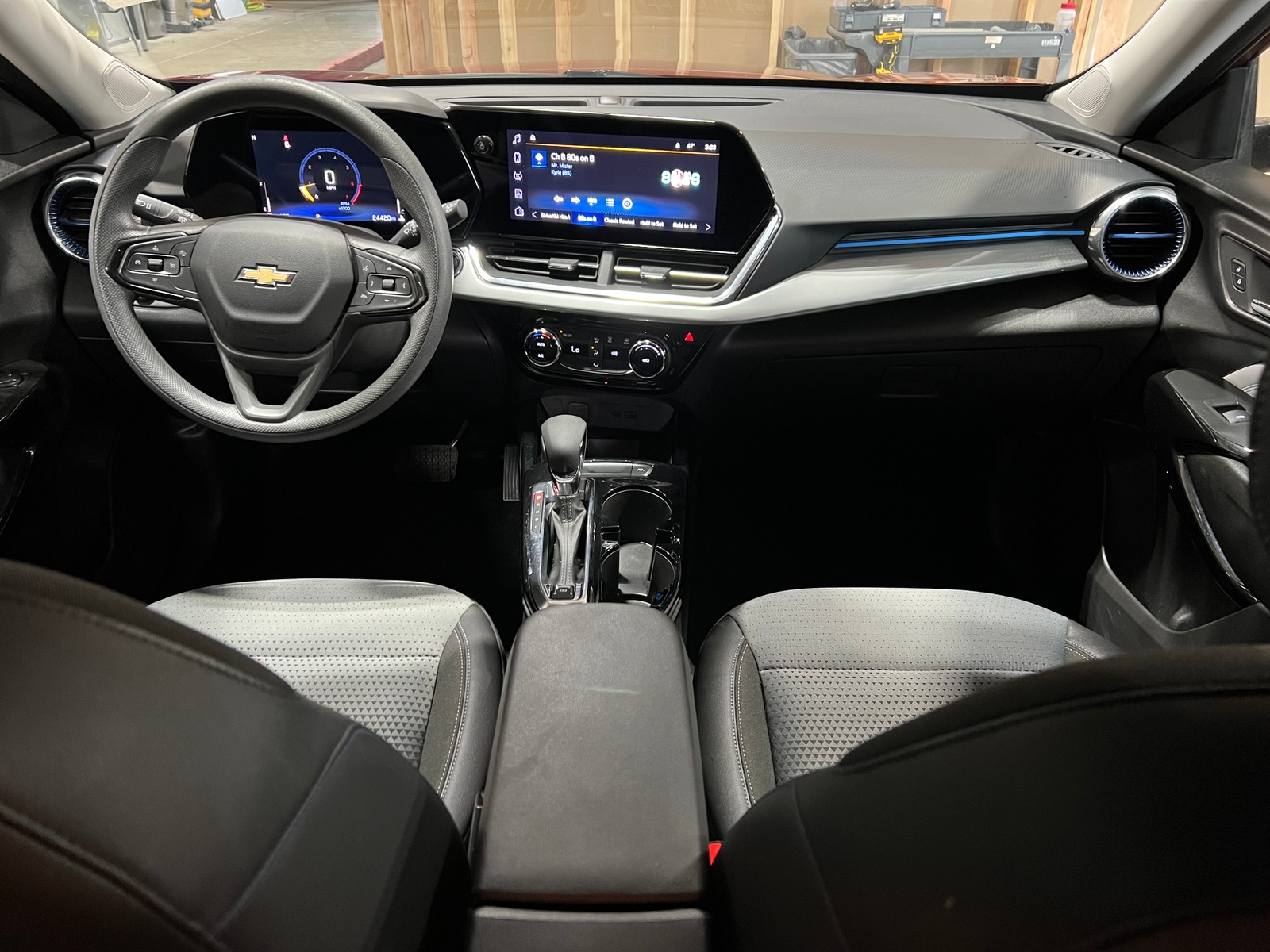 Thumbnail: 2025 Chevrolet Trax - 3