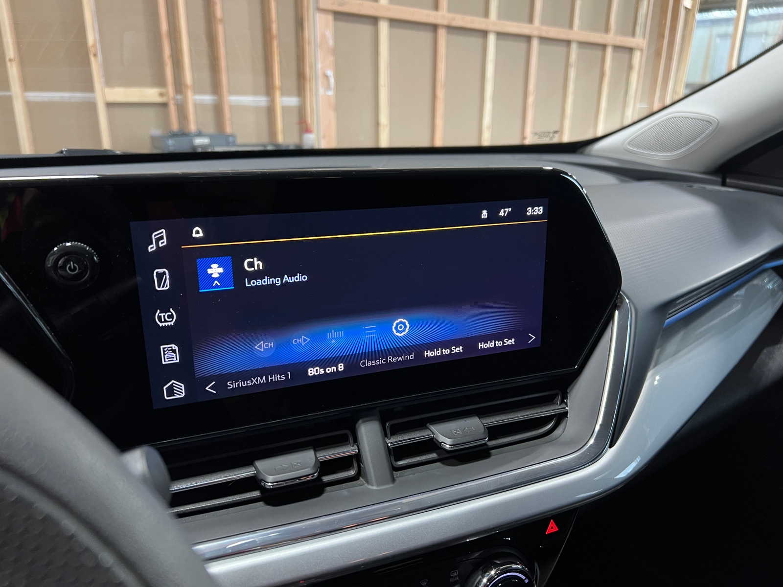 Thumbnail: 2025 Chevrolet Trax - 4