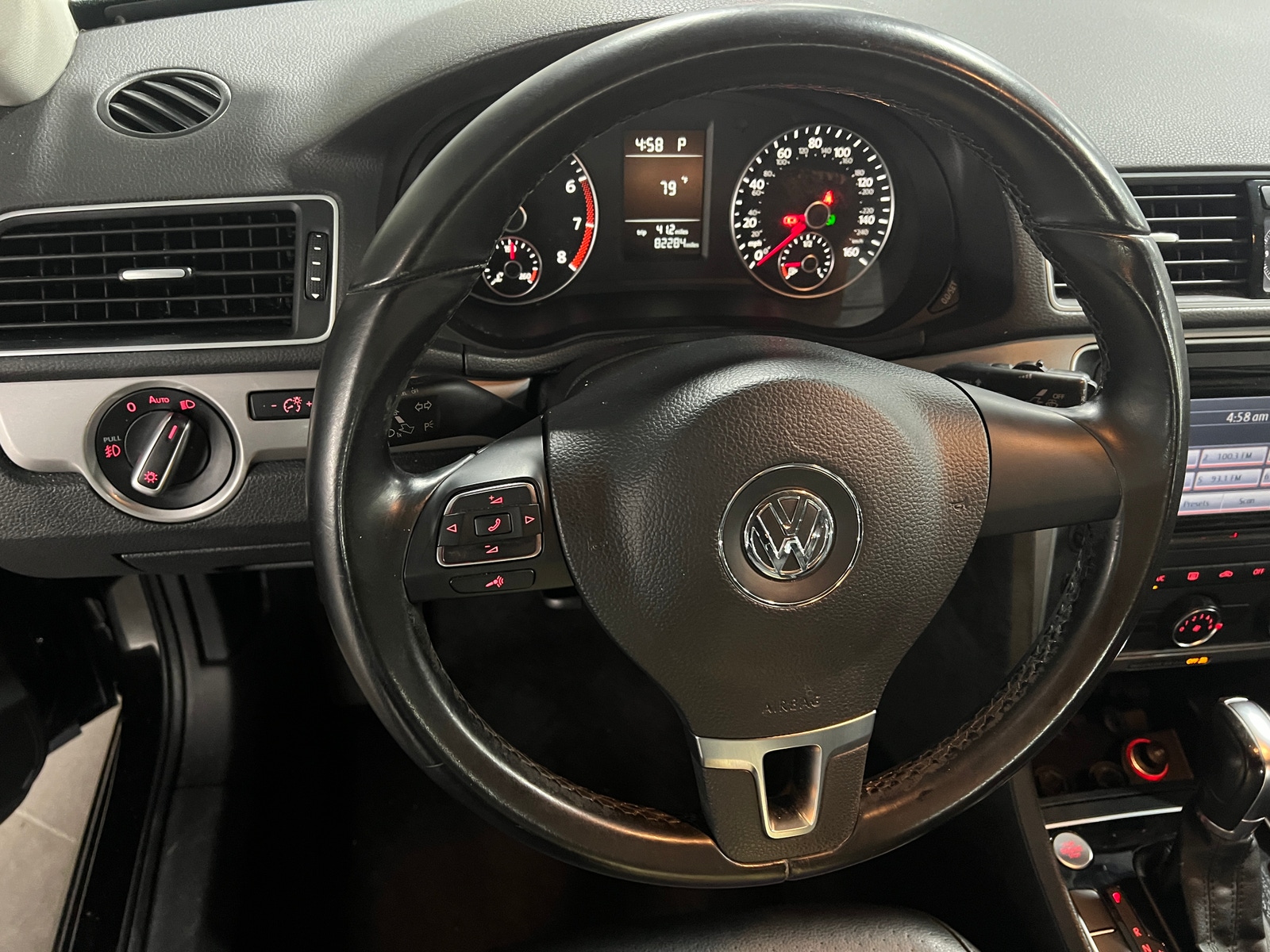 Thumbnail: 2015 Volkswagen Passat - 5