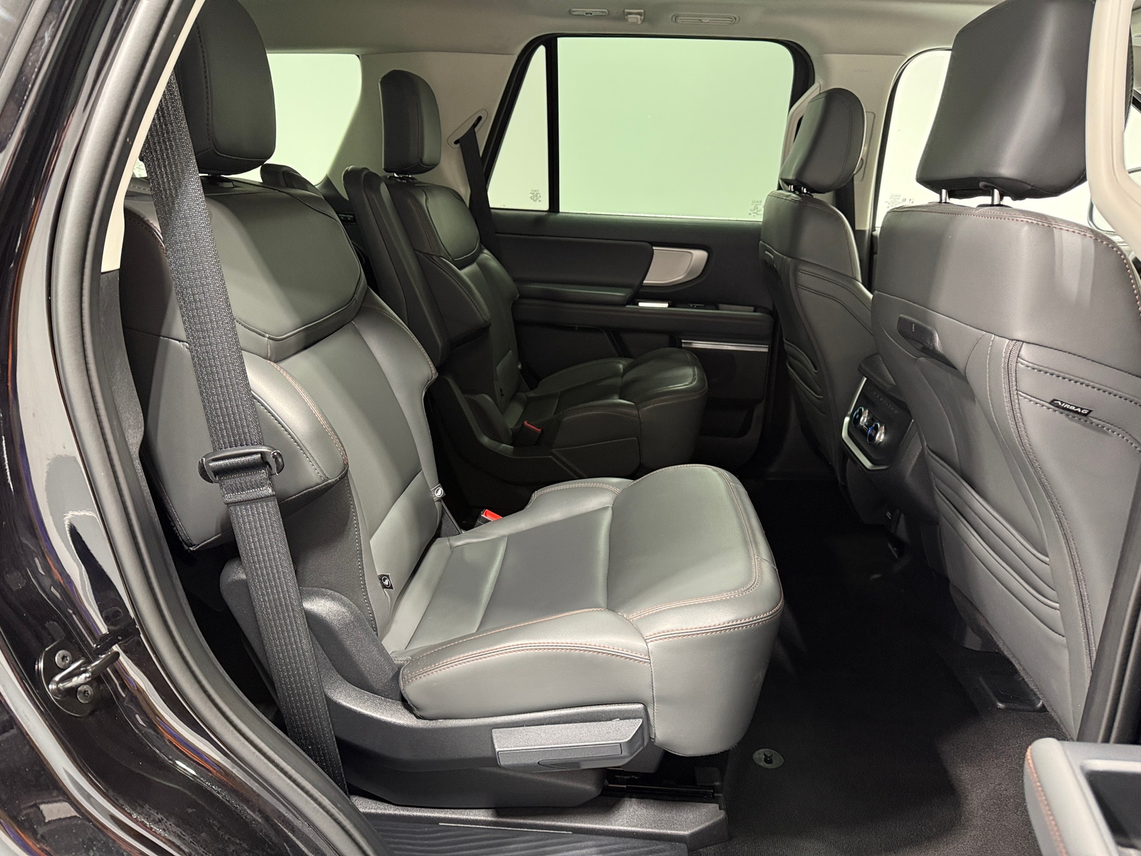 Thumbnail: 2025 Ford Expedition - 5