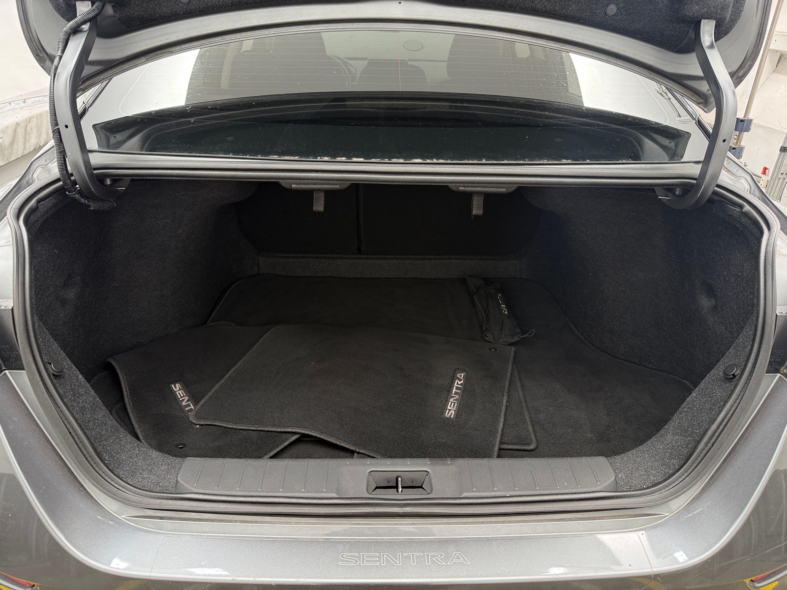 Thumbnail: 2022 Nissan Sentra - 7