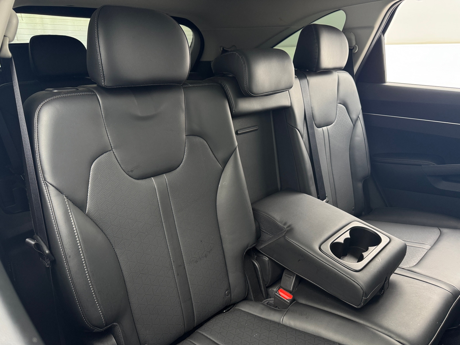 Thumbnail: 2023 Kia Sorento - 5