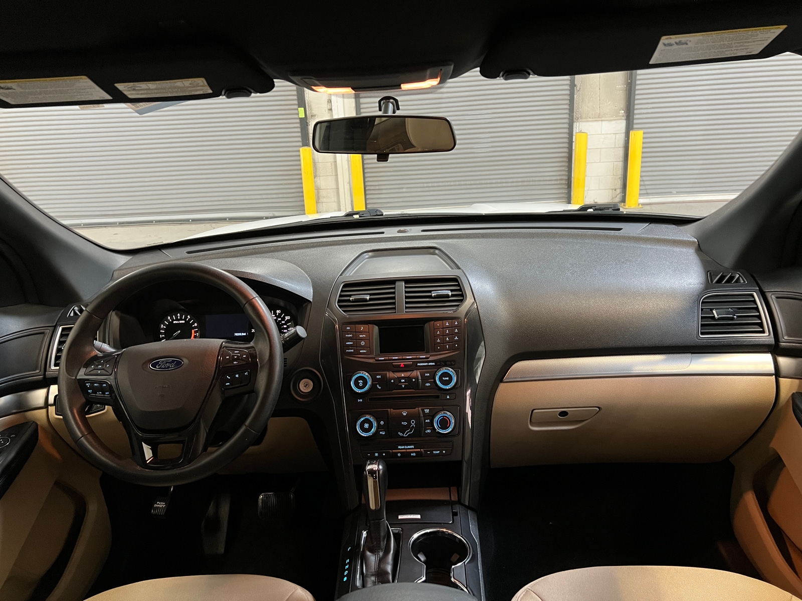 Thumbnail: 2017 Ford Explorer - 3