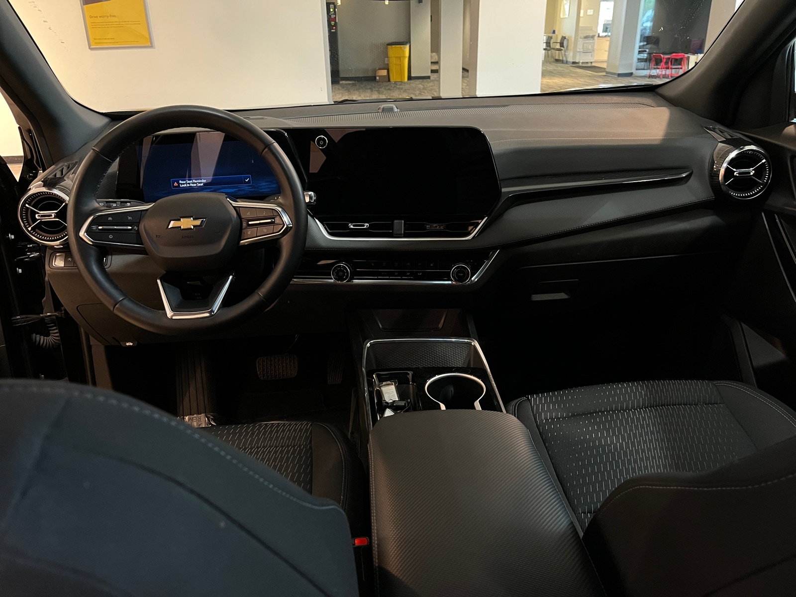 Thumbnail: 2025 Chevrolet Equinox - 3