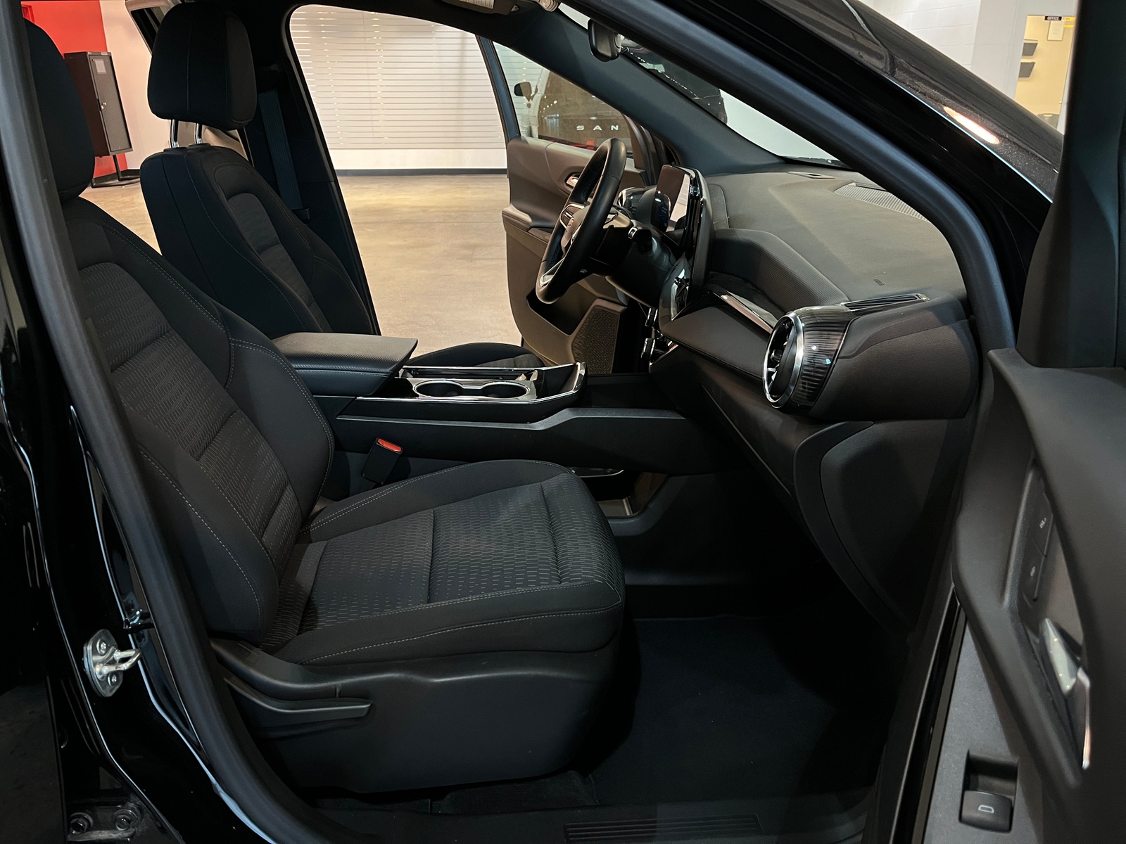 Thumbnail: 2025 Chevrolet Equinox - 2