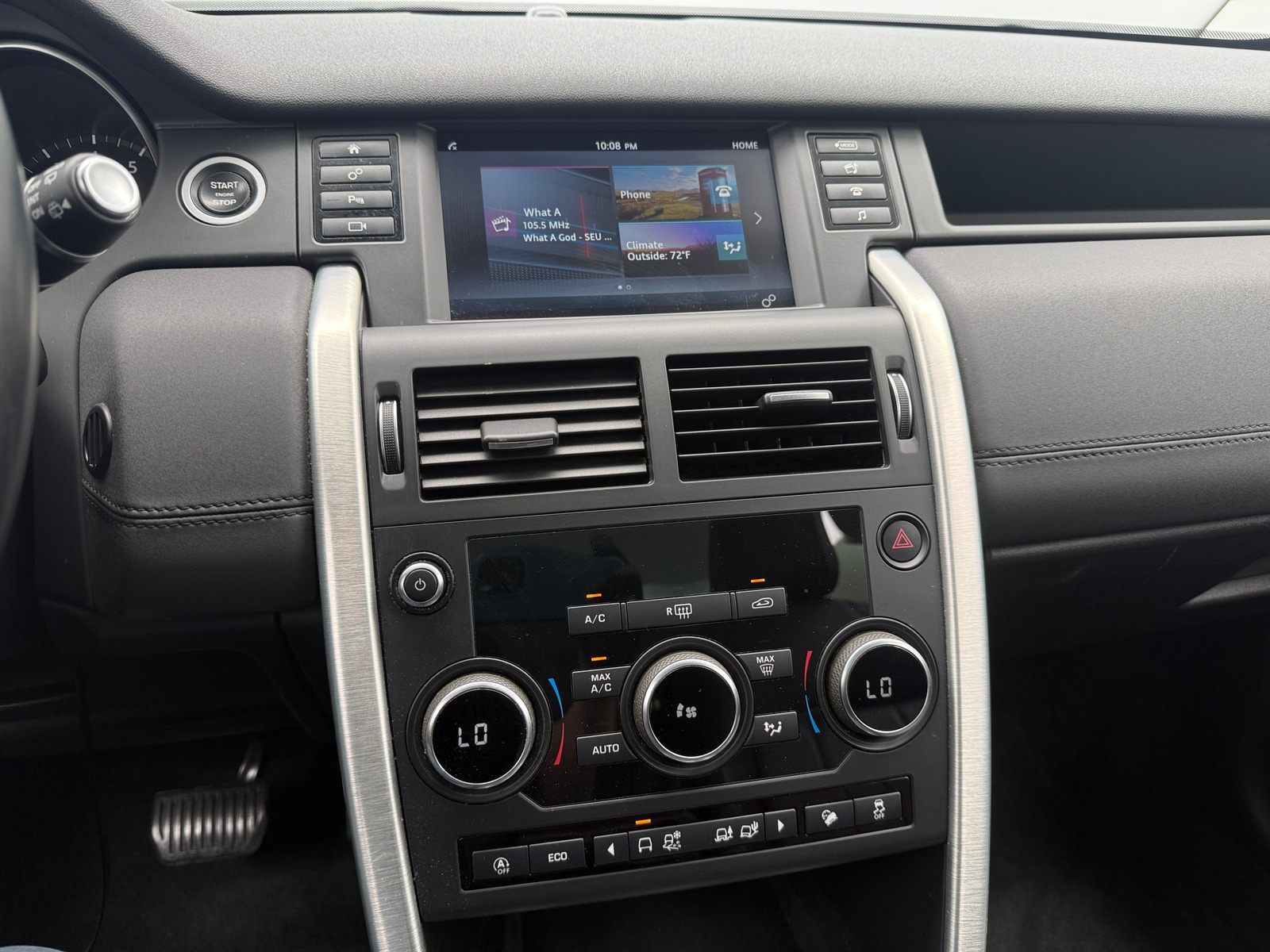 Thumbnail: 2018 Land Rover Discovery Sport - 3