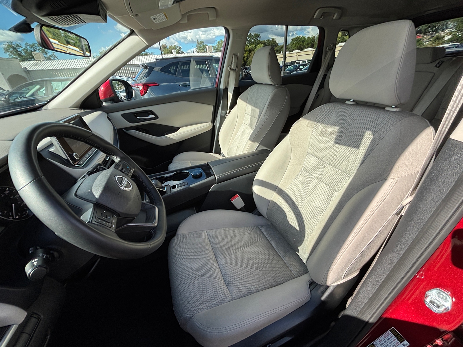 Thumbnail: 2025 Nissan Rogue - 2