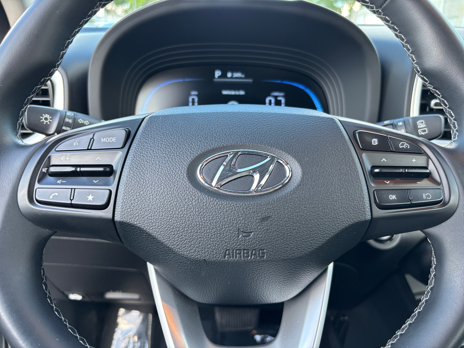 Thumbnail: 2025 Hyundai Venue - 5