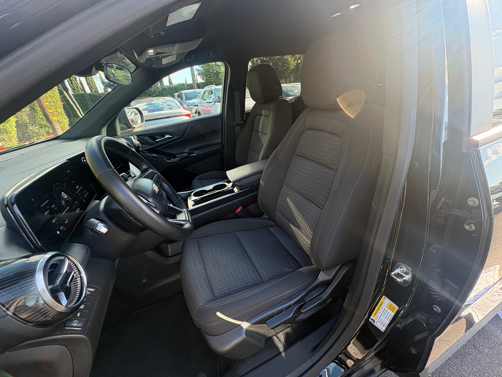 Thumbnail: 2025 Chevrolet Equinox - 2