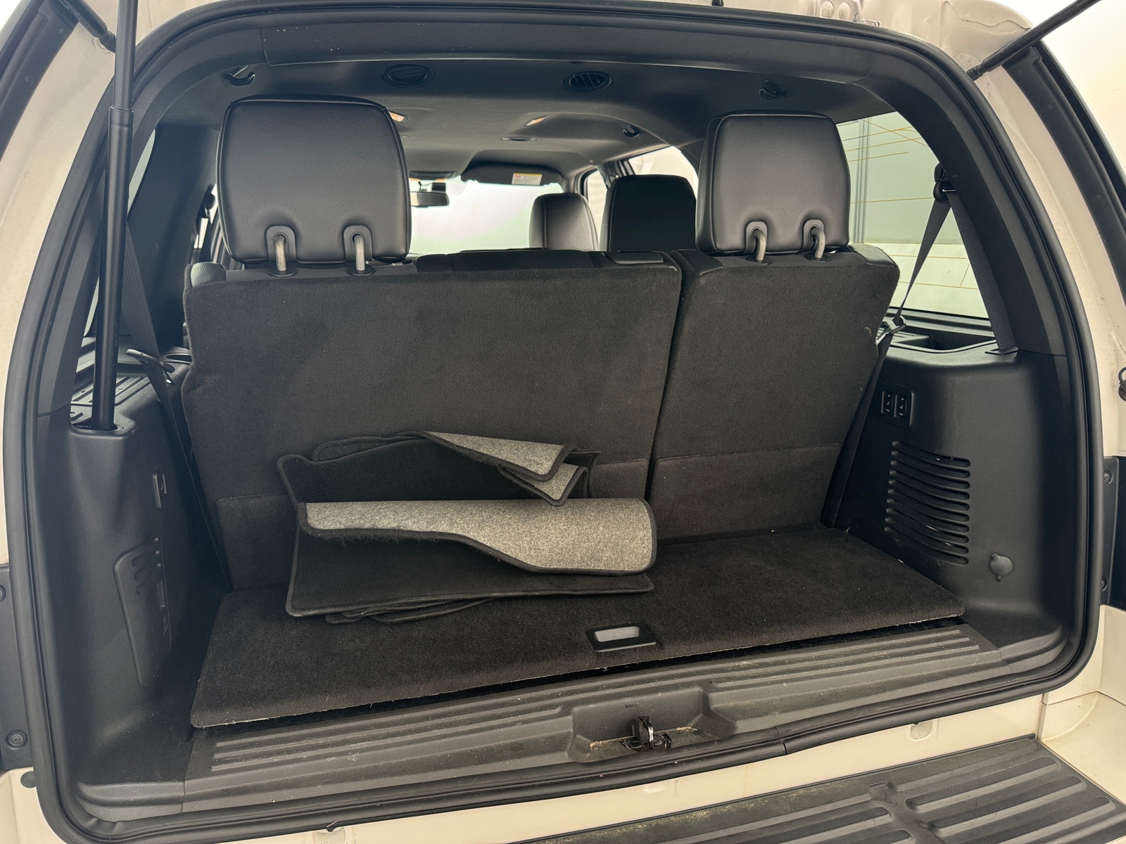 Thumbnail: 2012 Ford Expedition - 6