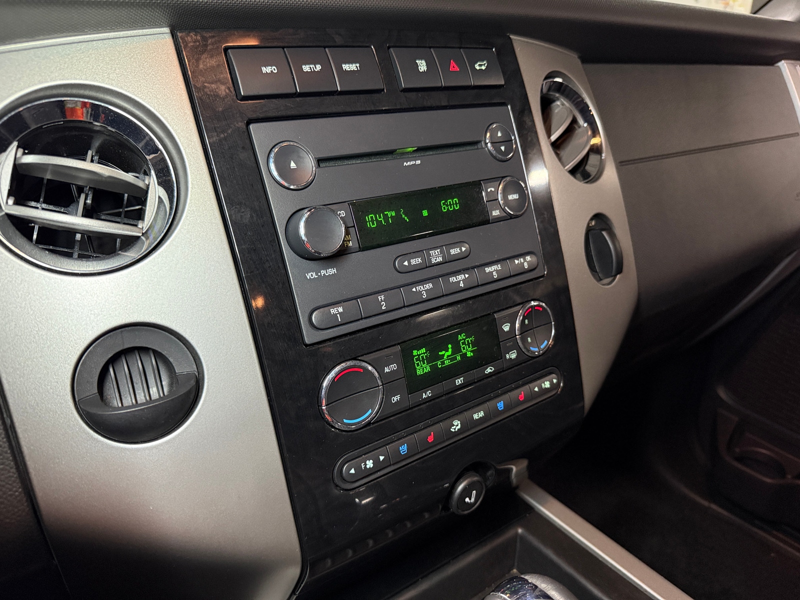 Thumbnail: 2012 Ford Expedition - 3