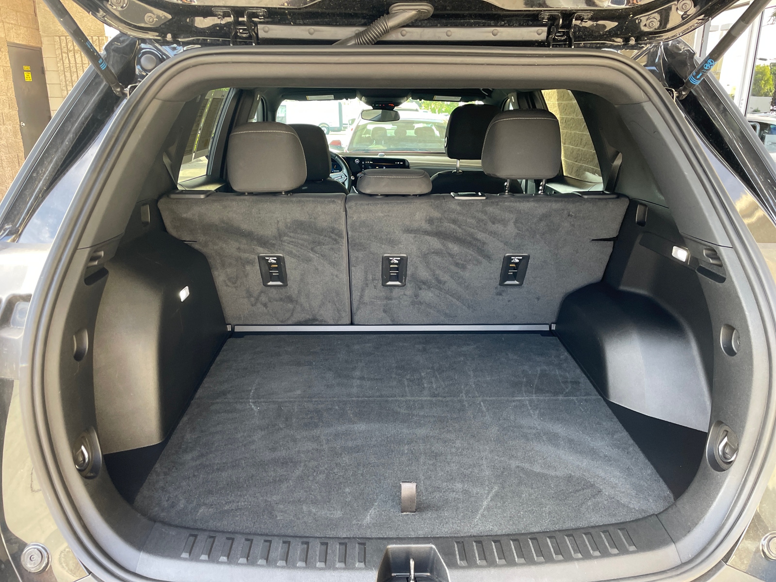 Thumbnail: 2025 Chevrolet Equinox - 6