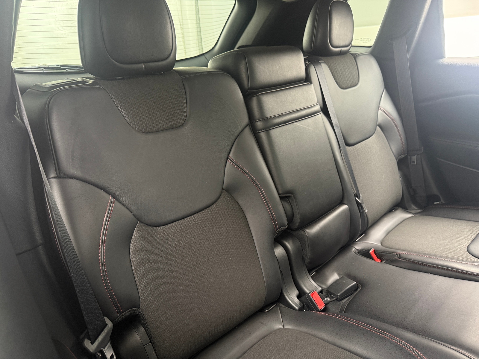 Thumbnail: 2017 Jeep Cherokee - 6