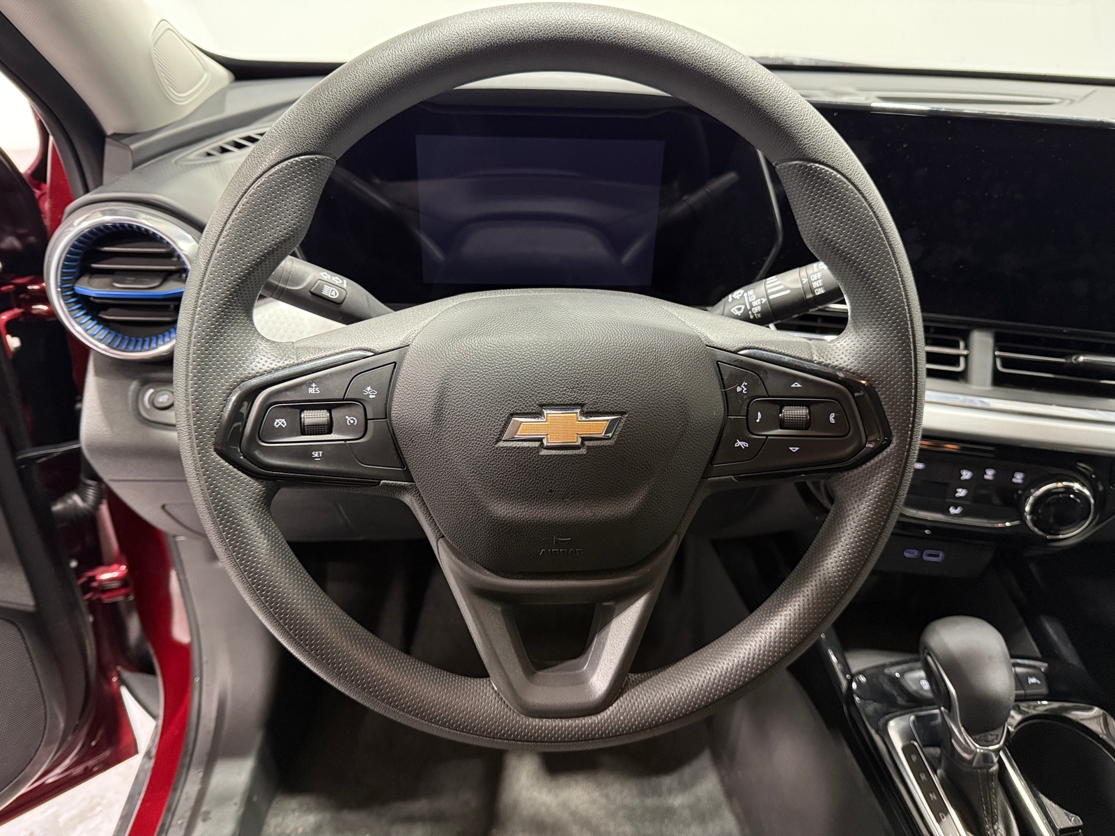 Thumbnail: 2025 Chevrolet Trax - 5