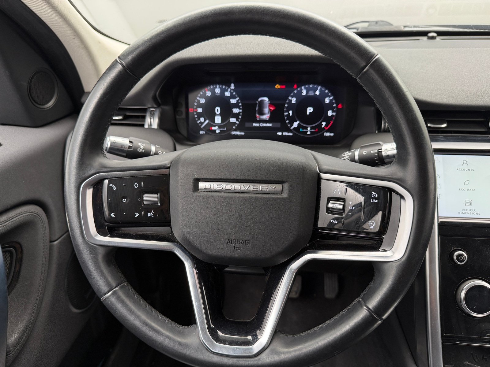 Thumbnail: 2021 Land Rover Discovery Sport - 4