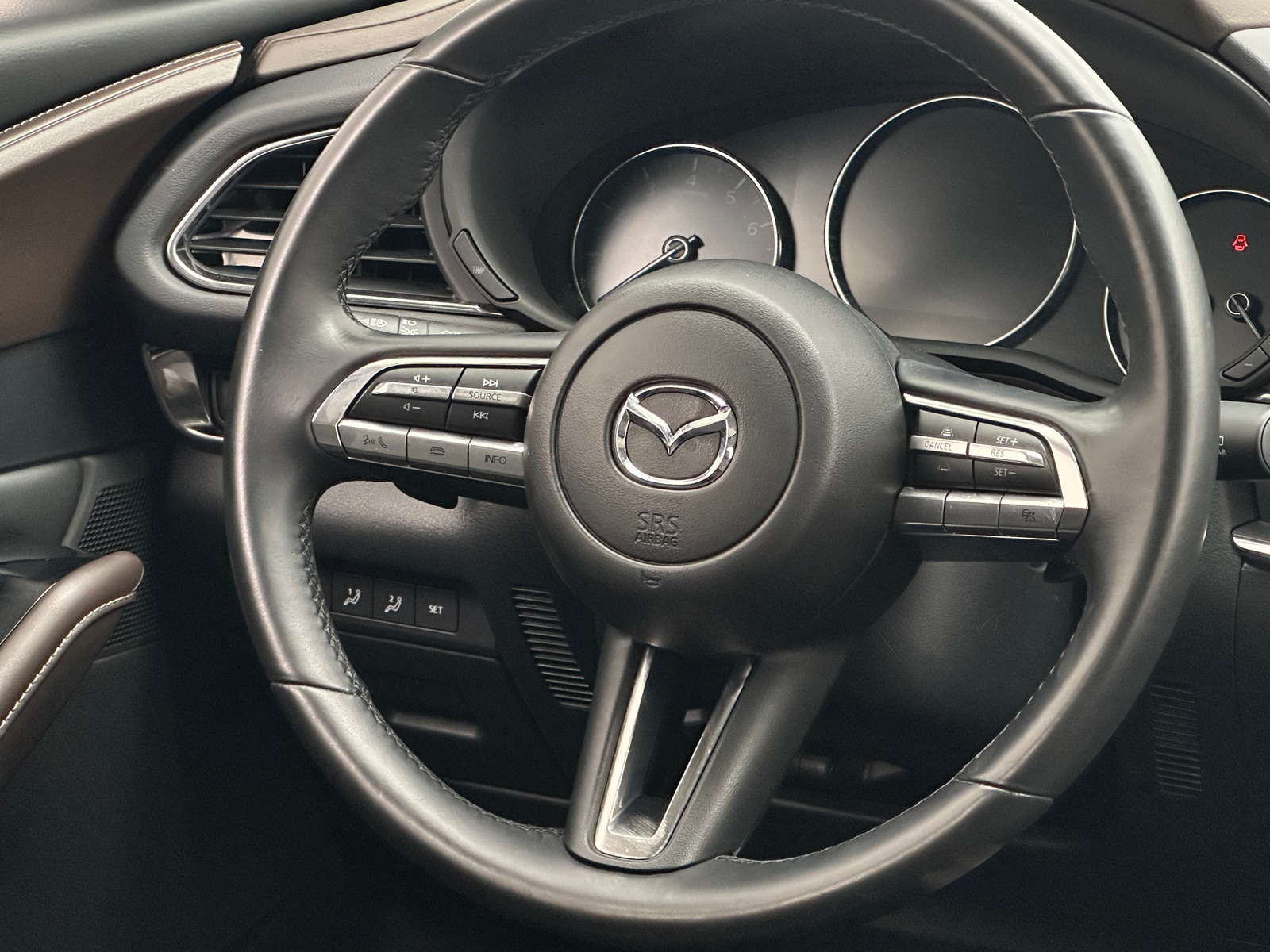 Thumbnail: 2023 Mazda CX-30 - 4