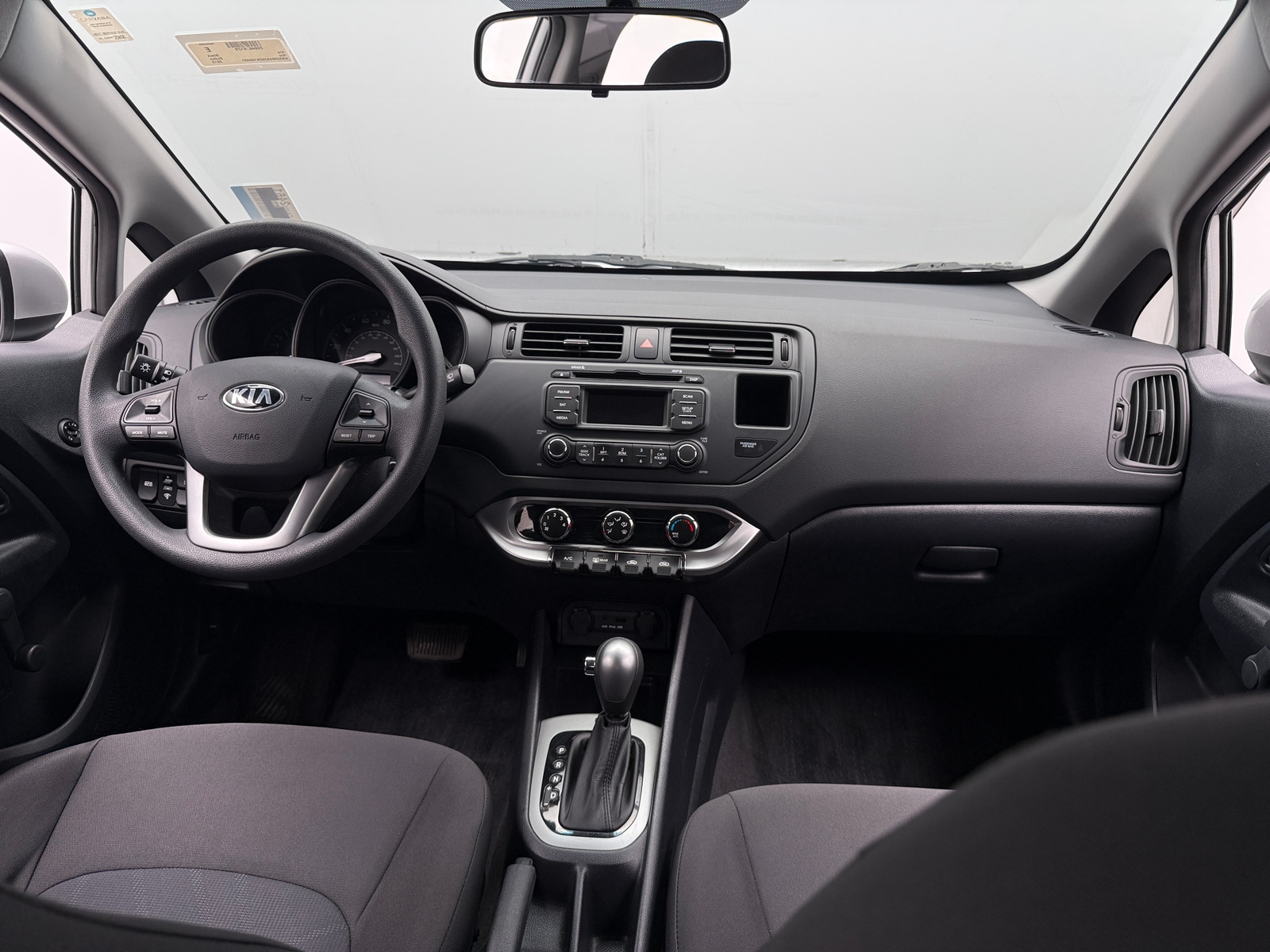 Thumbnail: 2013 Kia Rio - 3