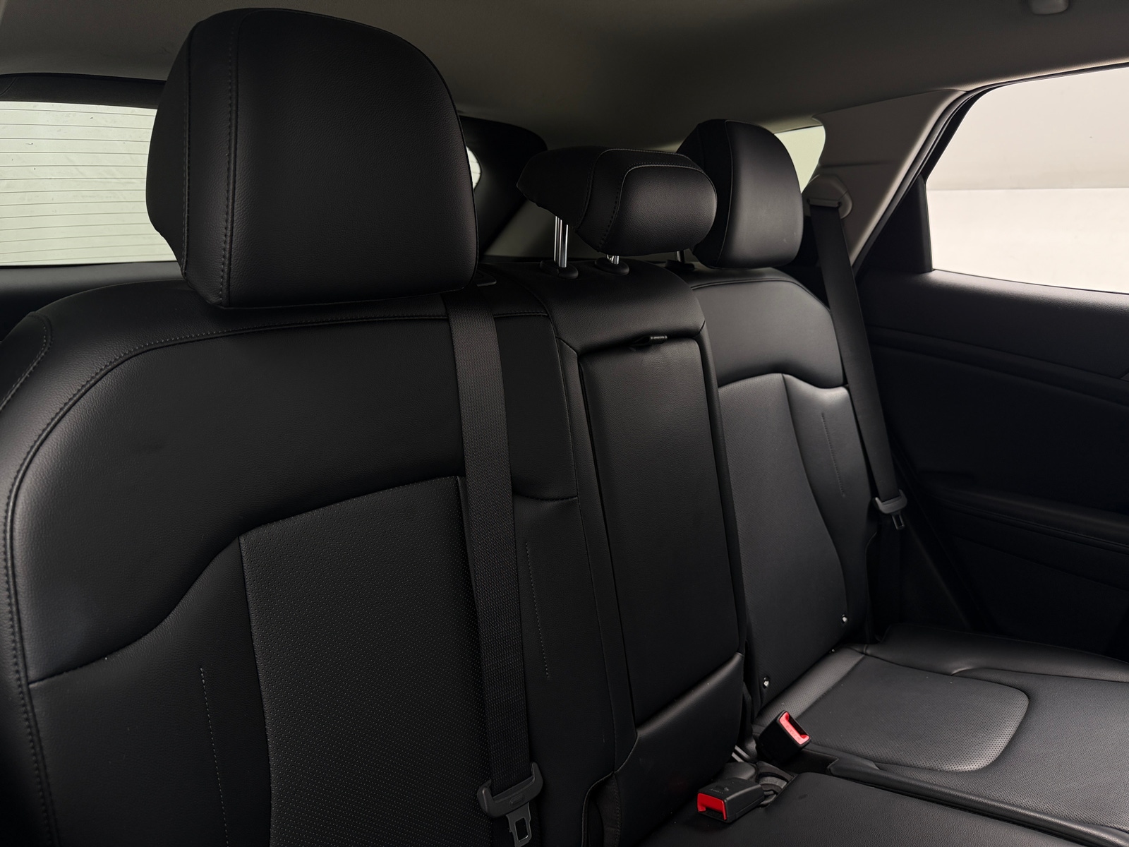 Thumbnail: 2023 Kia Sportage - 5