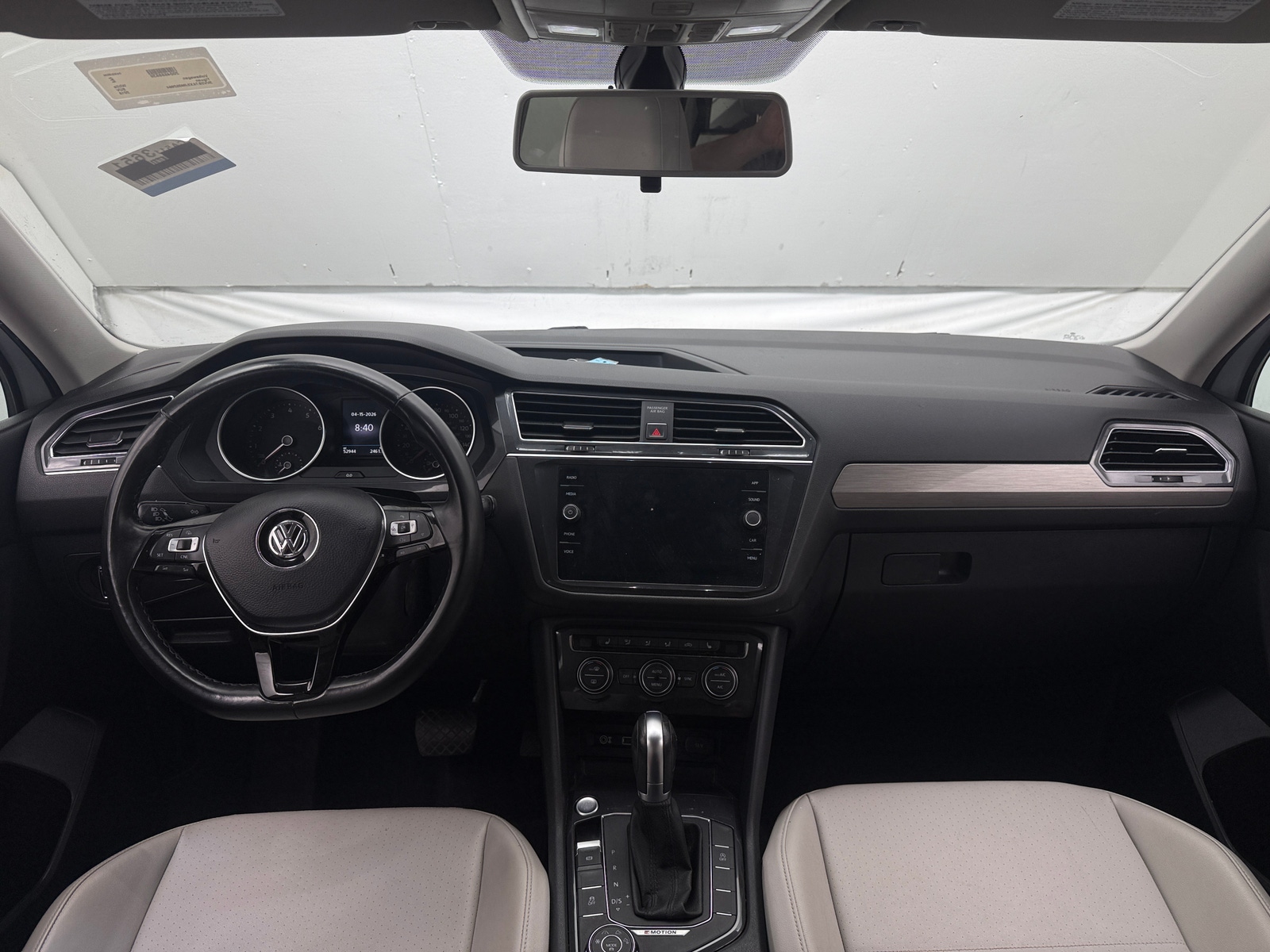 Thumbnail: 2018 Volkswagen Tiguan - 2