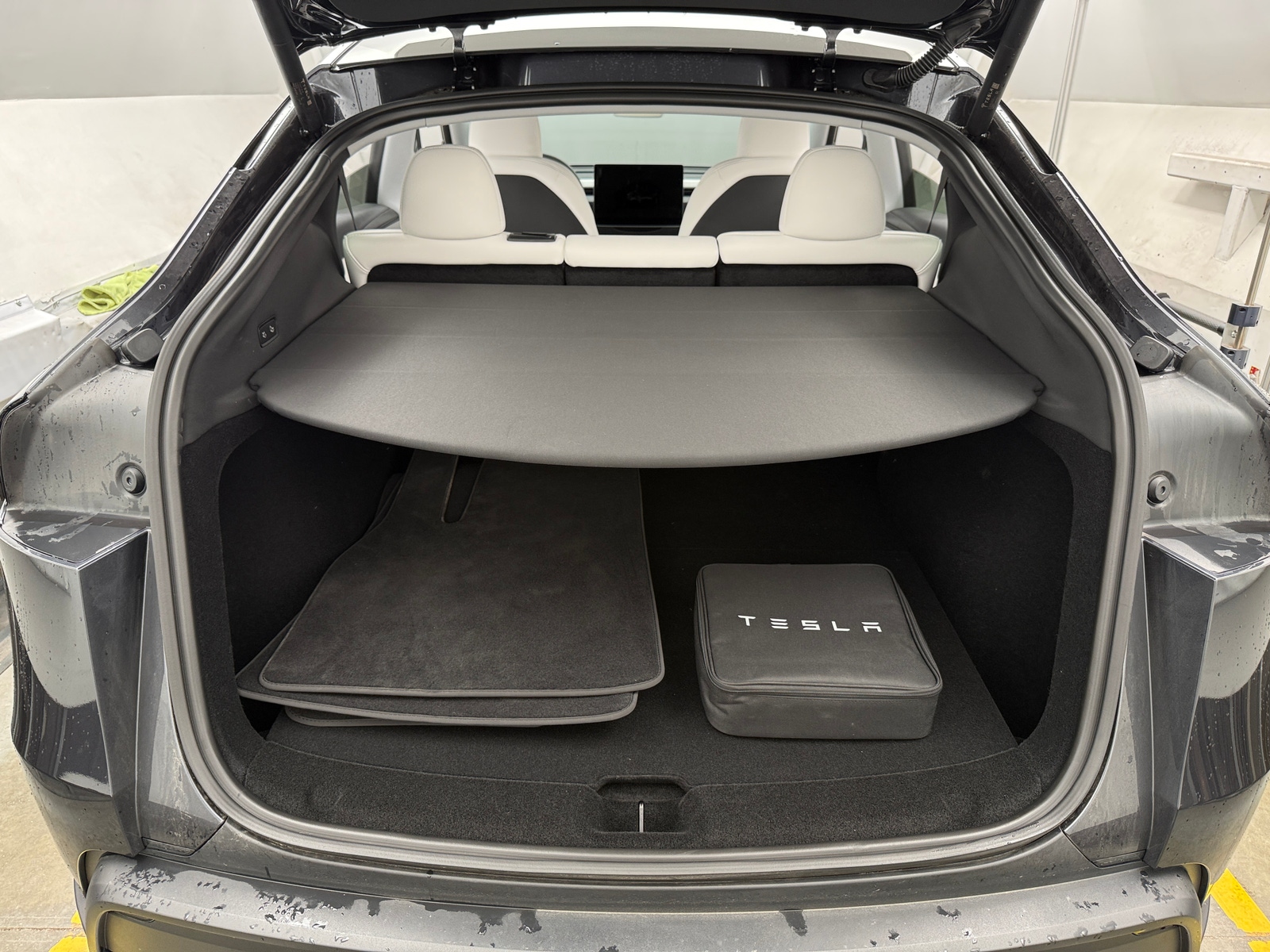 Thumbnail: 2026 Tesla Model Y - 6