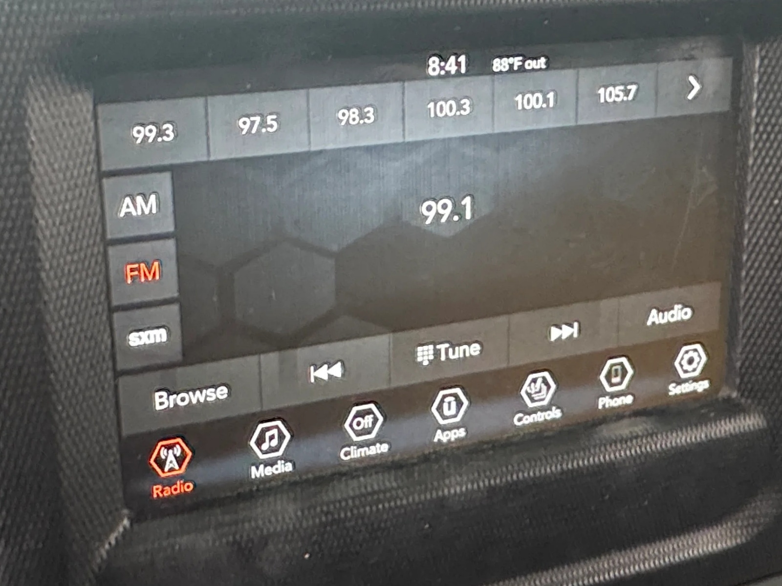 Thumbnail: 2019 Jeep Wrangler - 4