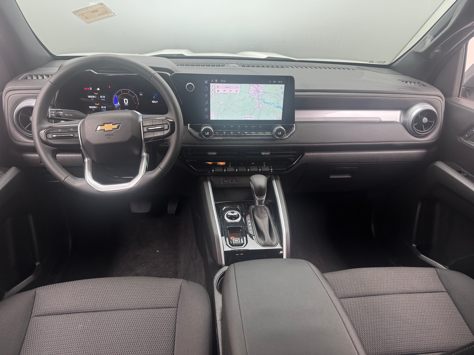 Thumbnail: 2024 Chevrolet Colorado - 3