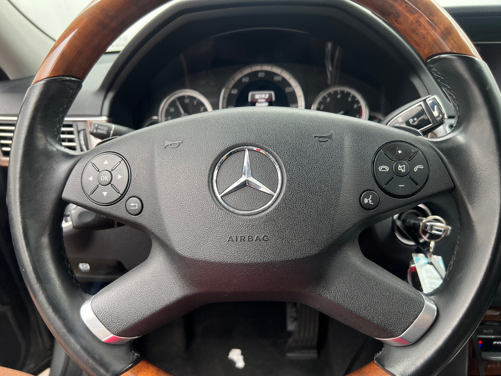 Thumbnail: 2013 Mercedes-Benz E-Class - 5