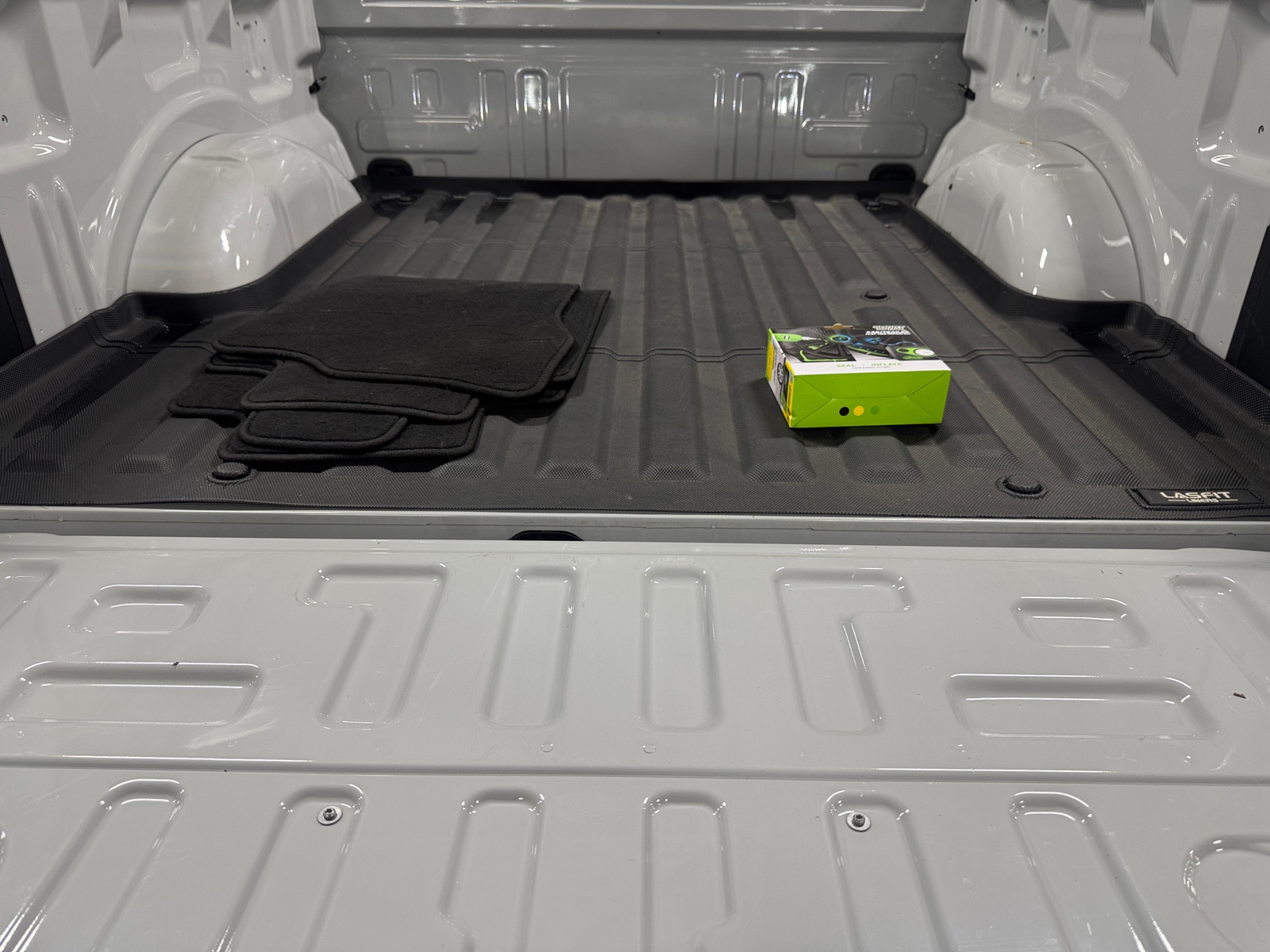 Thumbnail: 2024 Ford Econoline - 7