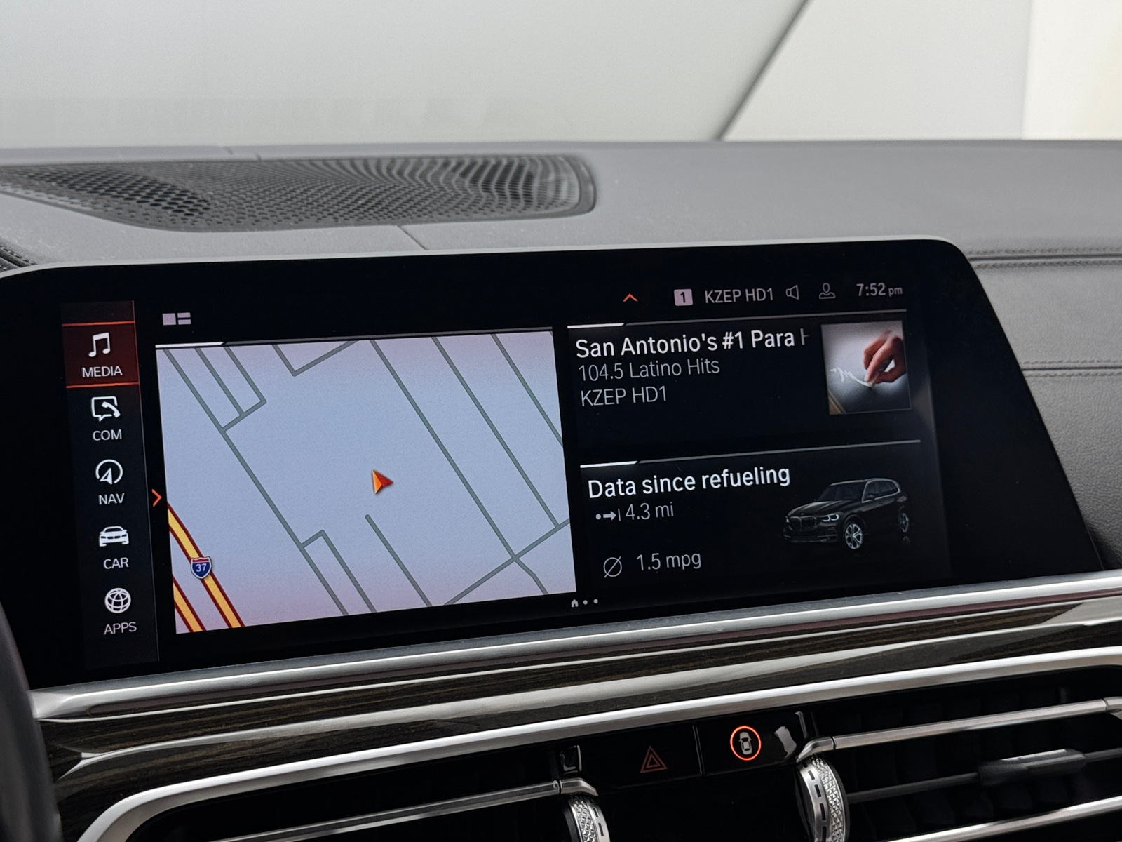 Thumbnail: 2021 BMW X5 - 3