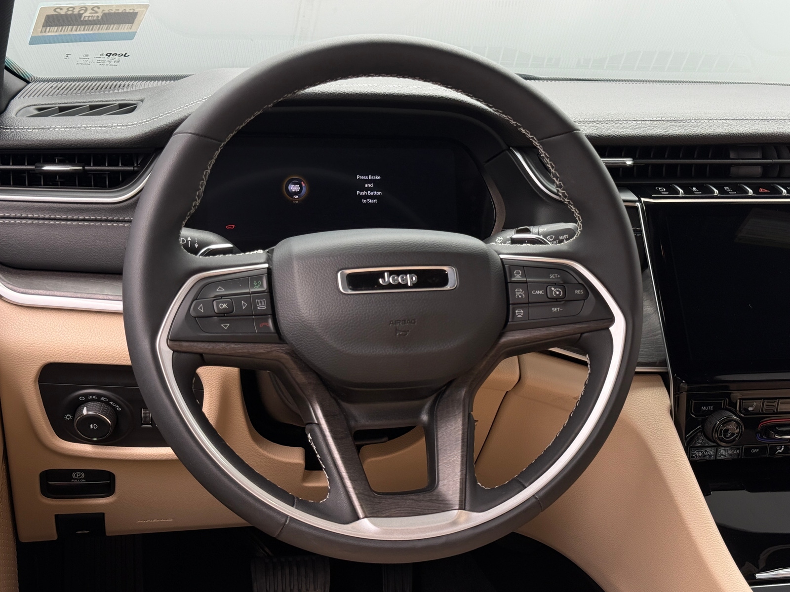 Thumbnail: 2025 Jeep Grand Cherokee L - 4